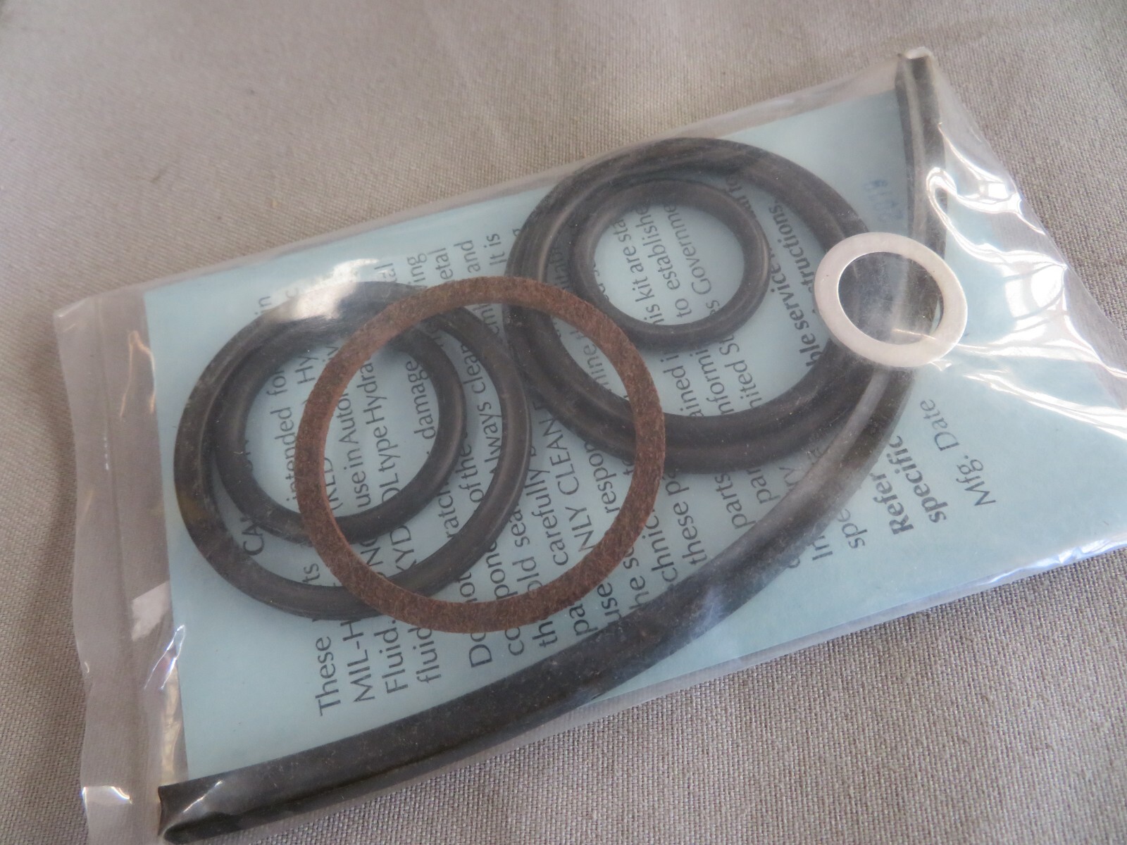 Piper Aircraft Nose Strut Seal Kit, P/N TPNS-1 (NJC) New Surplus