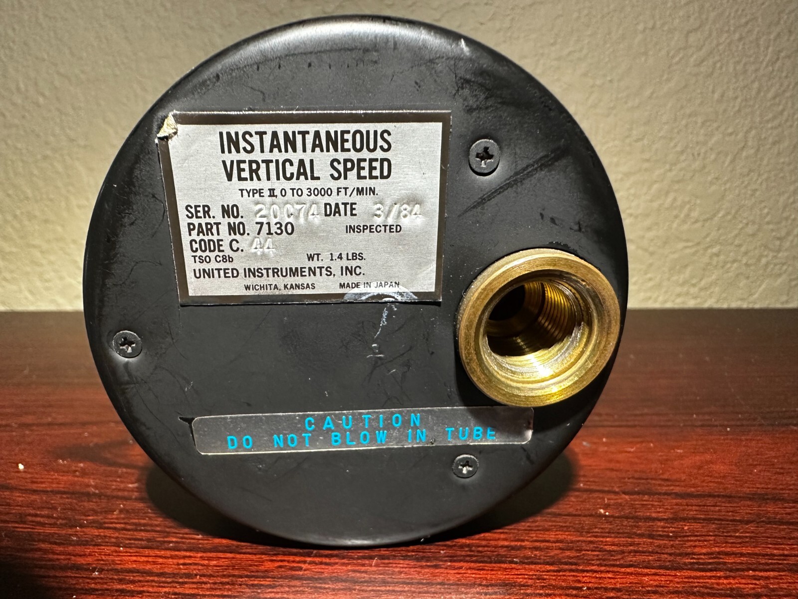 United Instruments 7130 Beechcraft VSI Vertical Speed Indicator guarantee 30 day