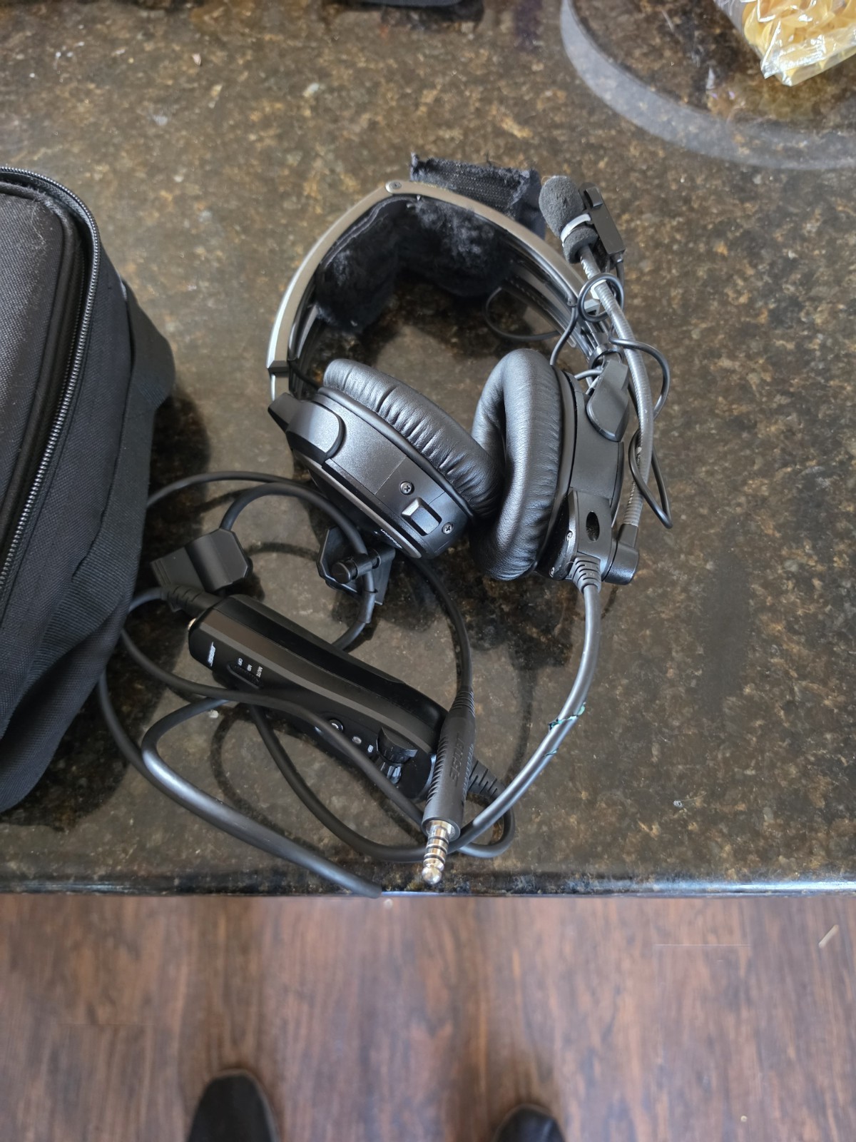 BOSE A20 AVIATION HEADSET NON-BLUETOOTH- EUC