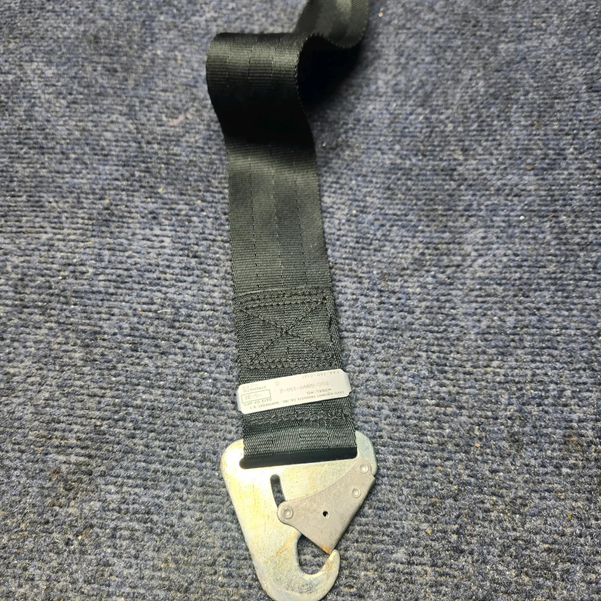 FDC-5900-150-2 | Davis Aircraft | Mooney M20J | Seatbelt Mooney Rear Seat Black