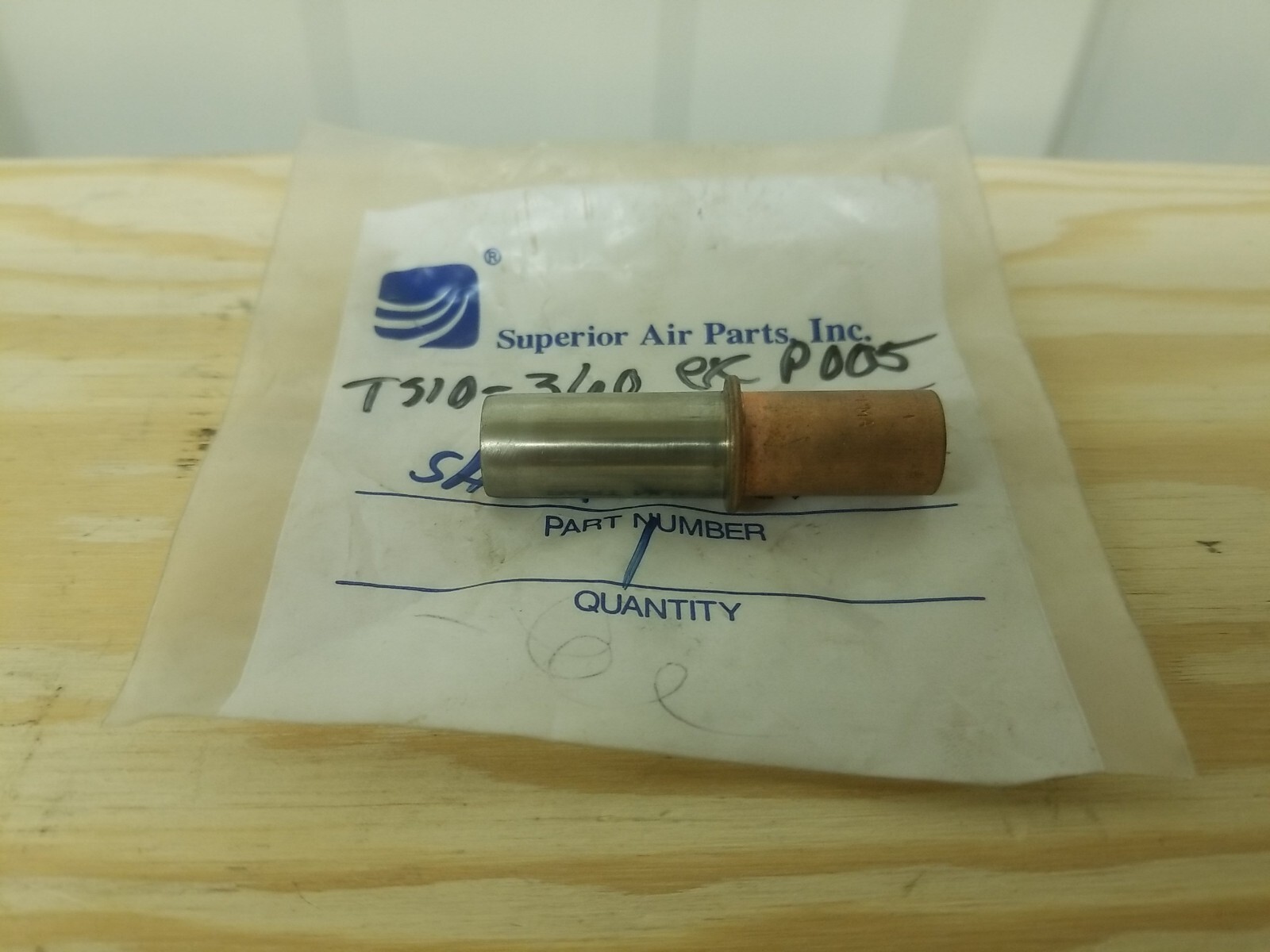 NOS SUPERIOR SA639282 P10 GUIDE, EXHAUST VALVE FREE SHIPPING!