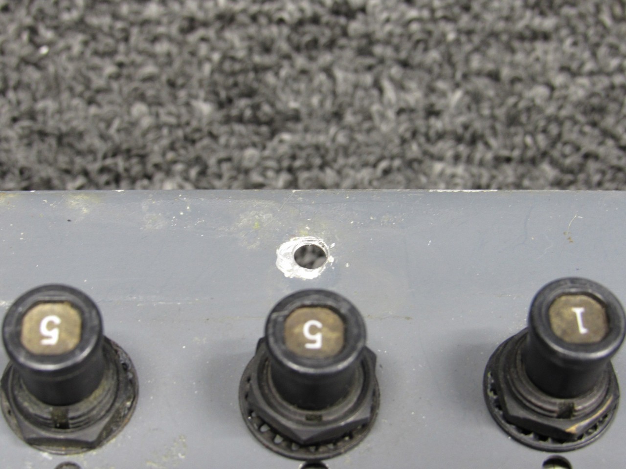 5818121-32 Cessna 421C Circuit Breaker Panel Assembly with Breakers