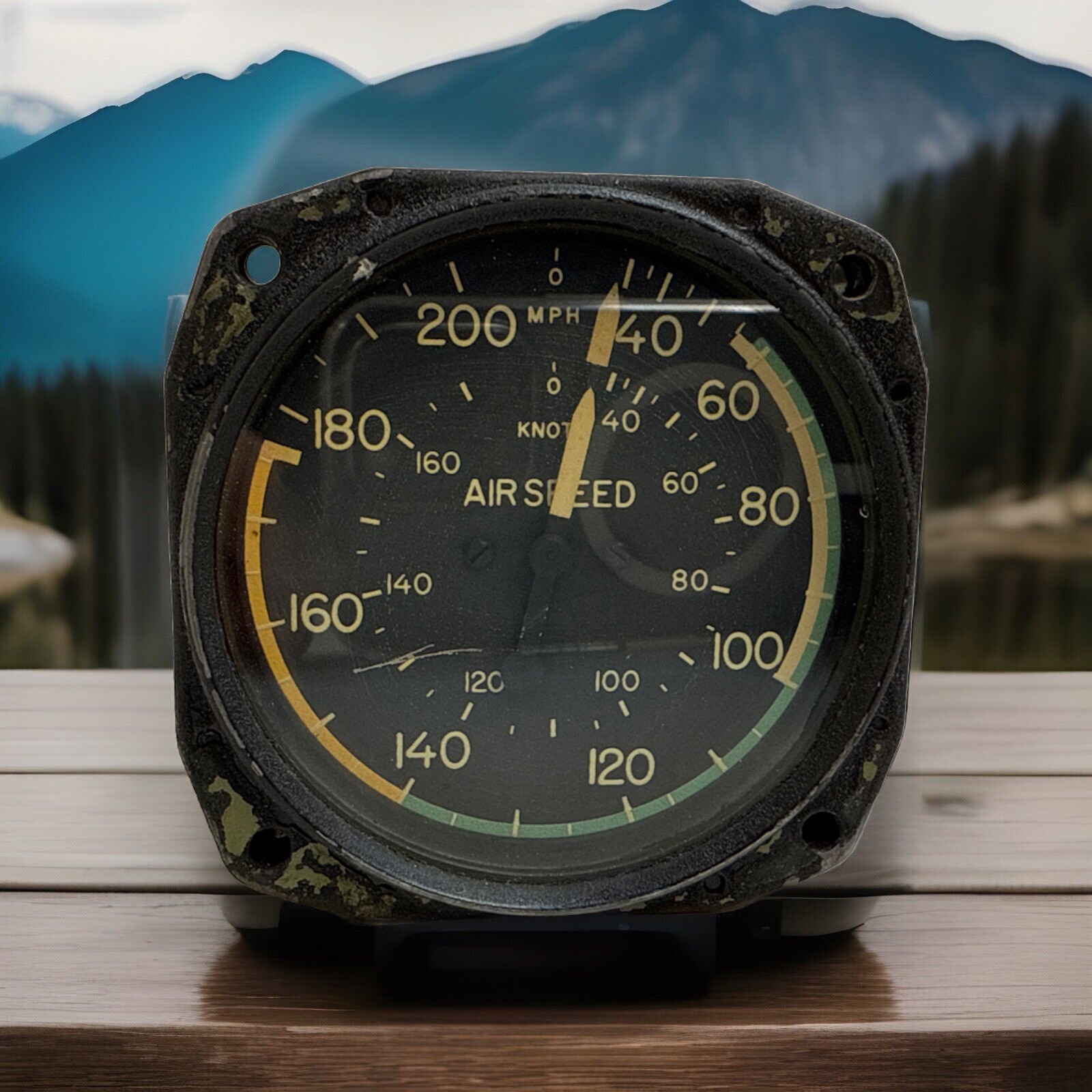 UNITED STATES GAUGE CO. AIRSPEED INDICATOR AW-2-1/4-16