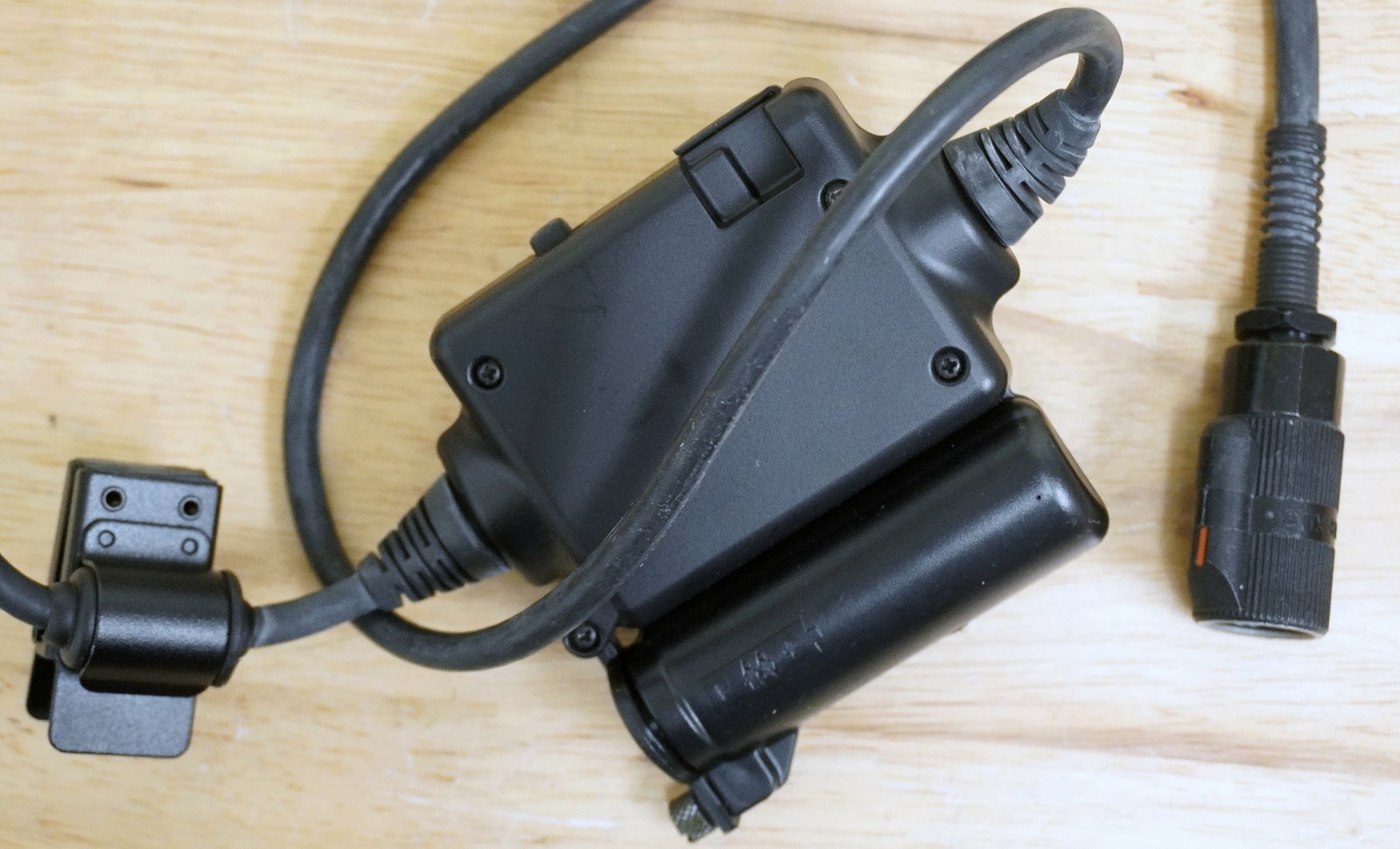 Bose TriPort PTT Headse/Mic A3206695 Military Tactical USGI w/A3206020 Cable NOS