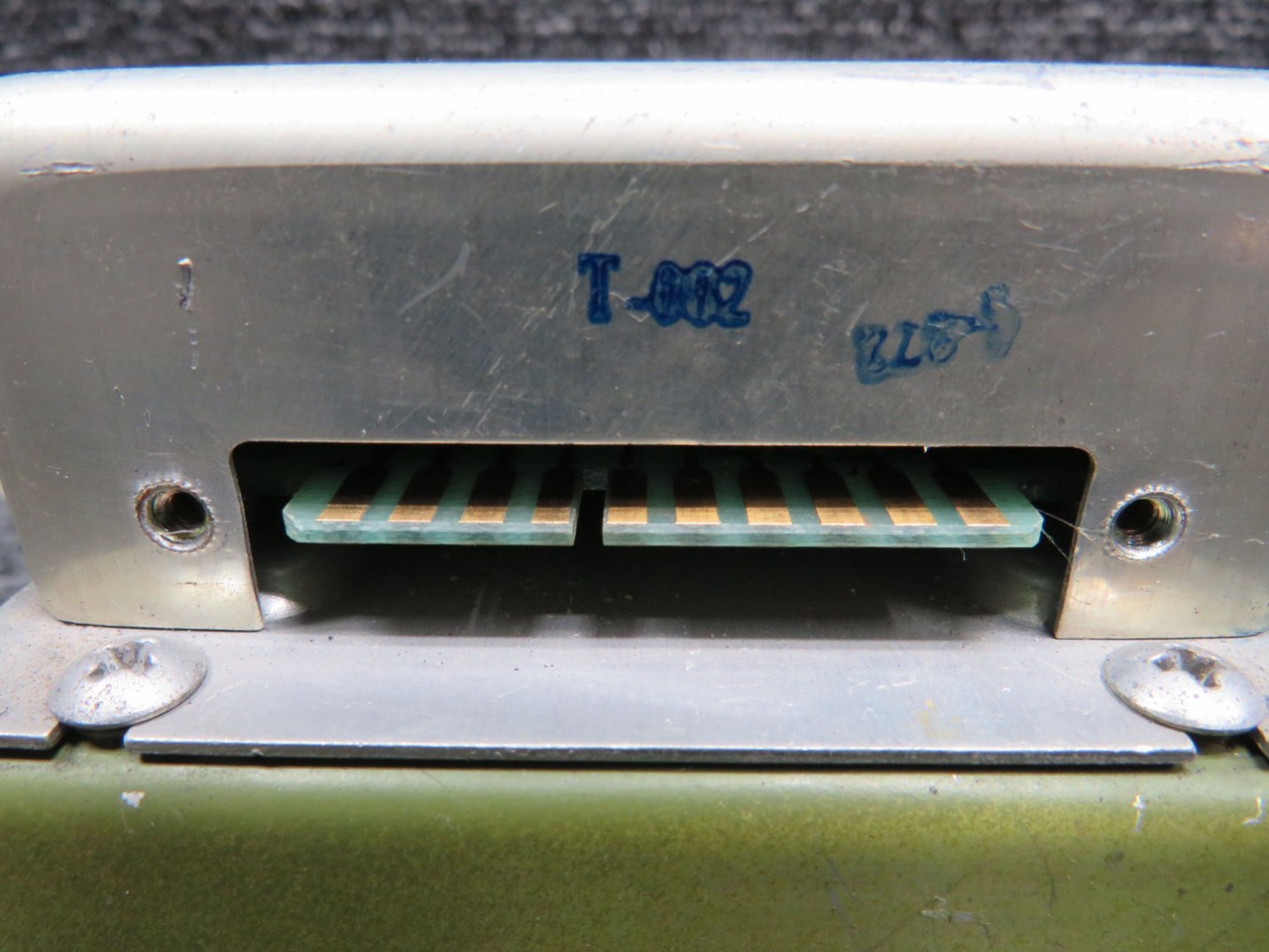 065-5020-01 King Radio KA-142 Trim Adapter with Mount