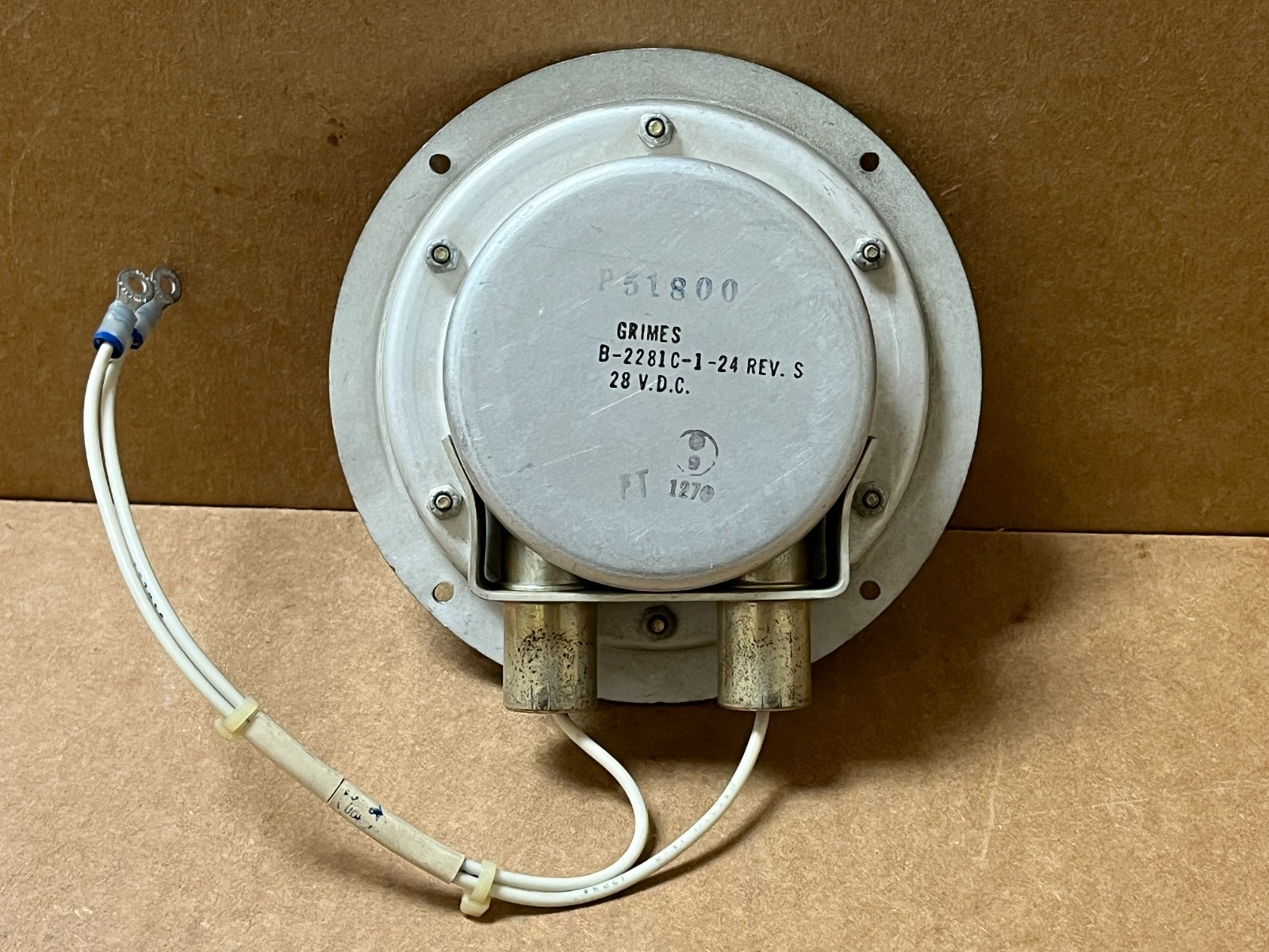 Grimes Dome Light P/N B-2281C-1-24
