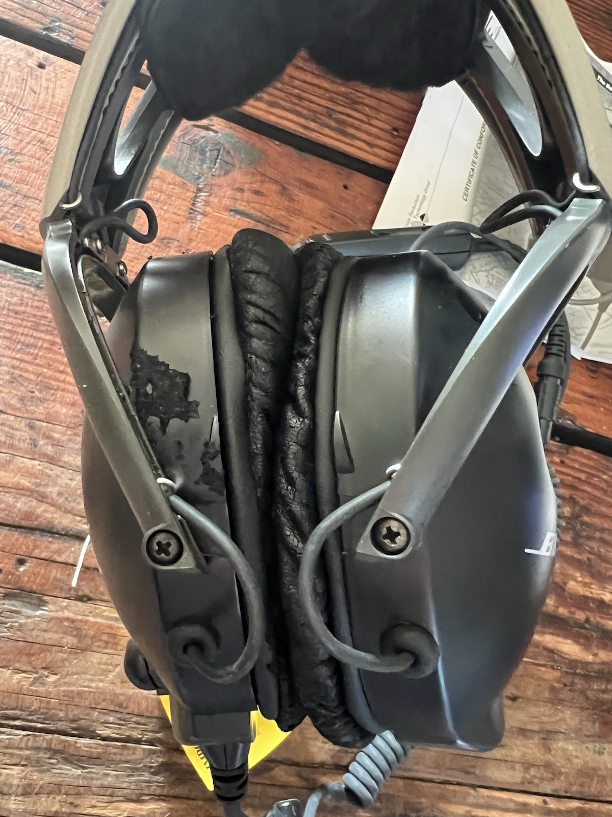 BOSE Aviation Headset X Model AHX-05 – needs new ear foam