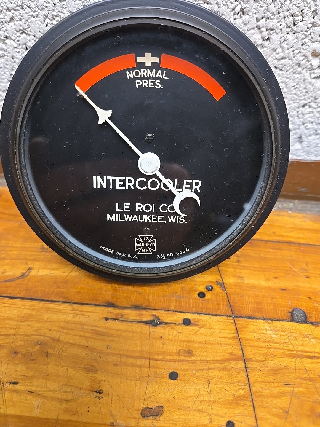 US GAUGE LE ROI CO INTERCOOLER 4″ PRESSURE GAUGE VINTAGE AD-6664 MADE USA