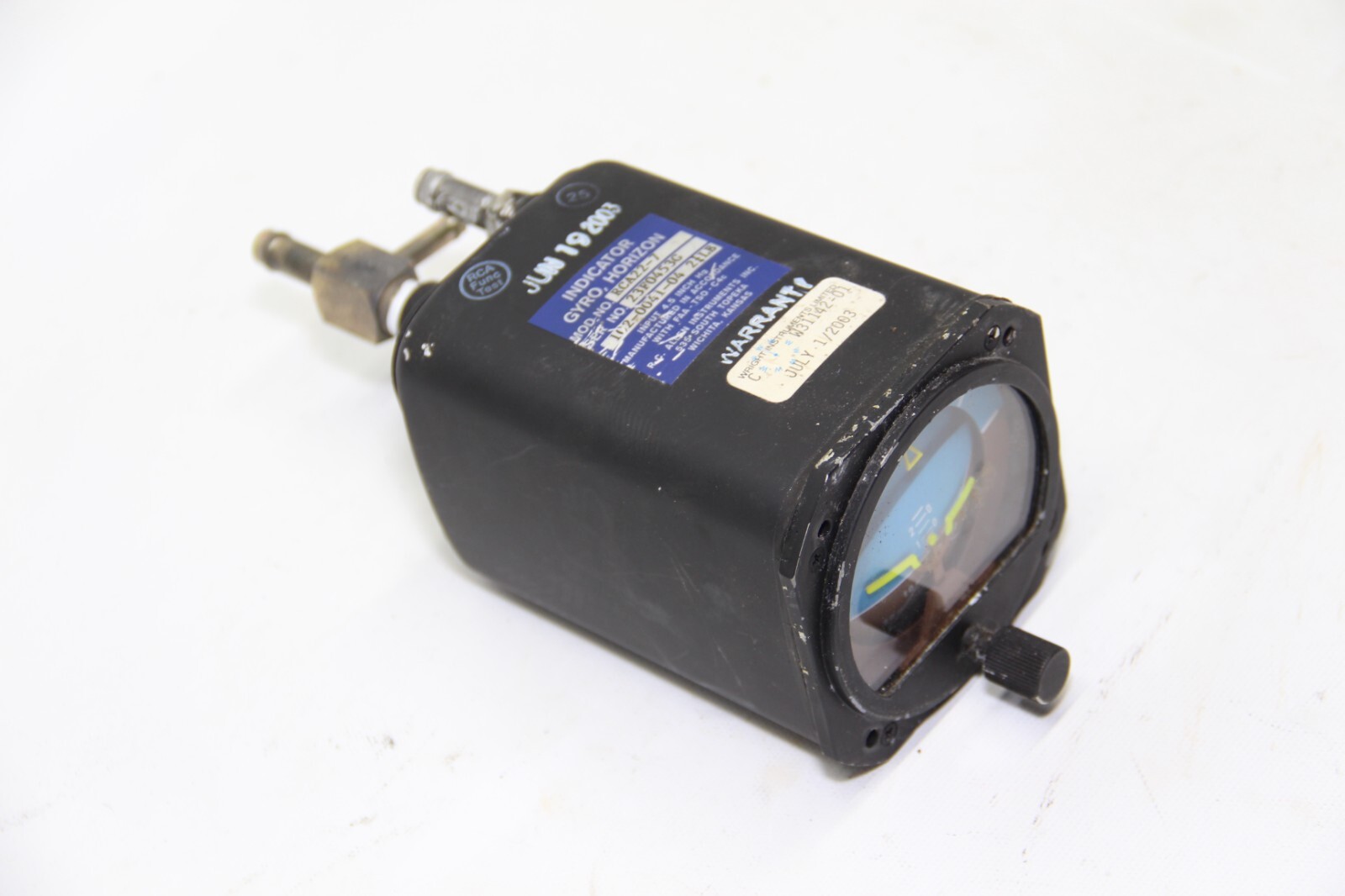R.C. Allen RCA22-7 Horizon Gyro Indicator Gauge, P/N: 102-0041-04