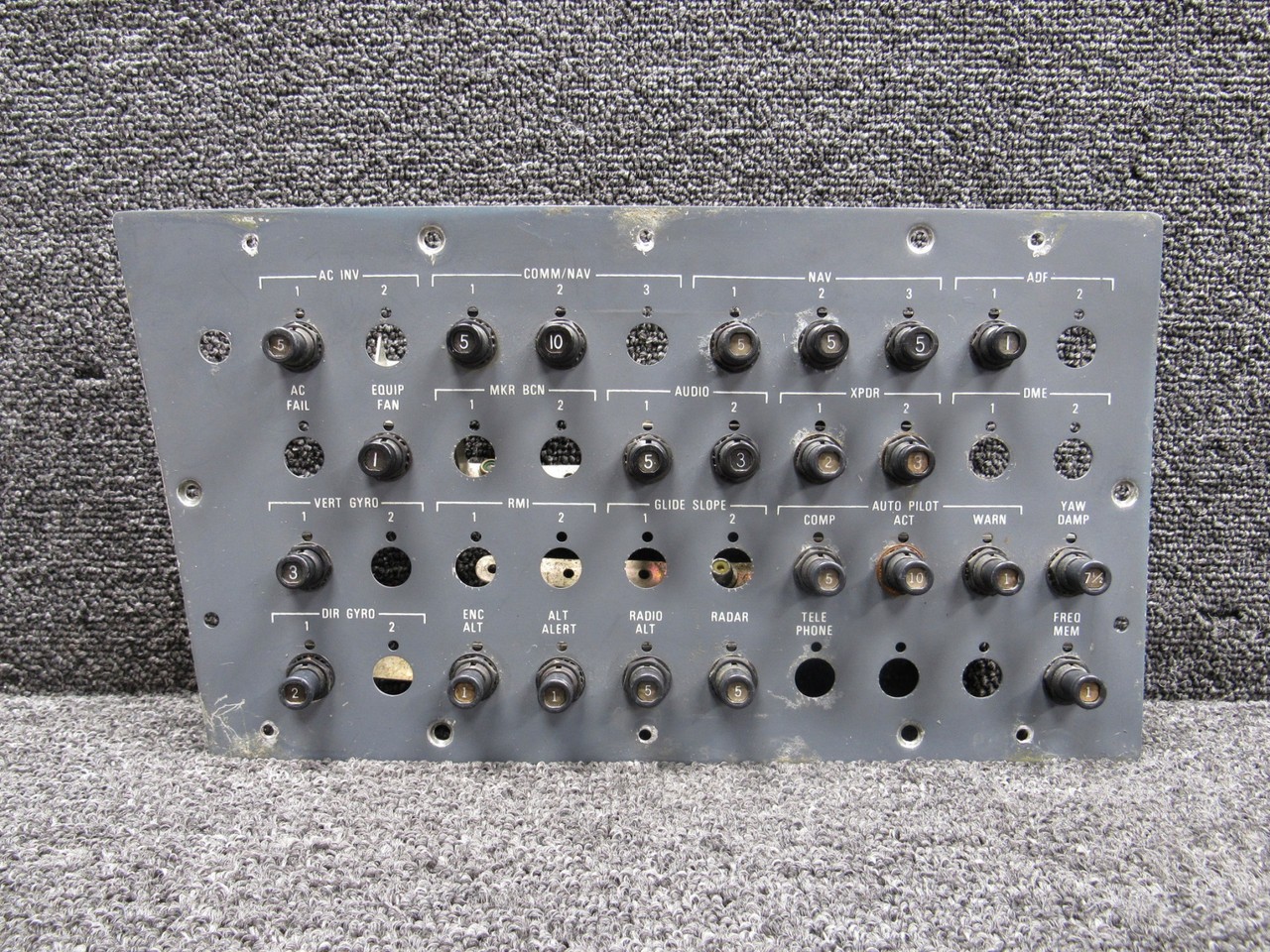 5818121-32 Cessna 421C Circuit Breaker Panel Assembly with Breakers