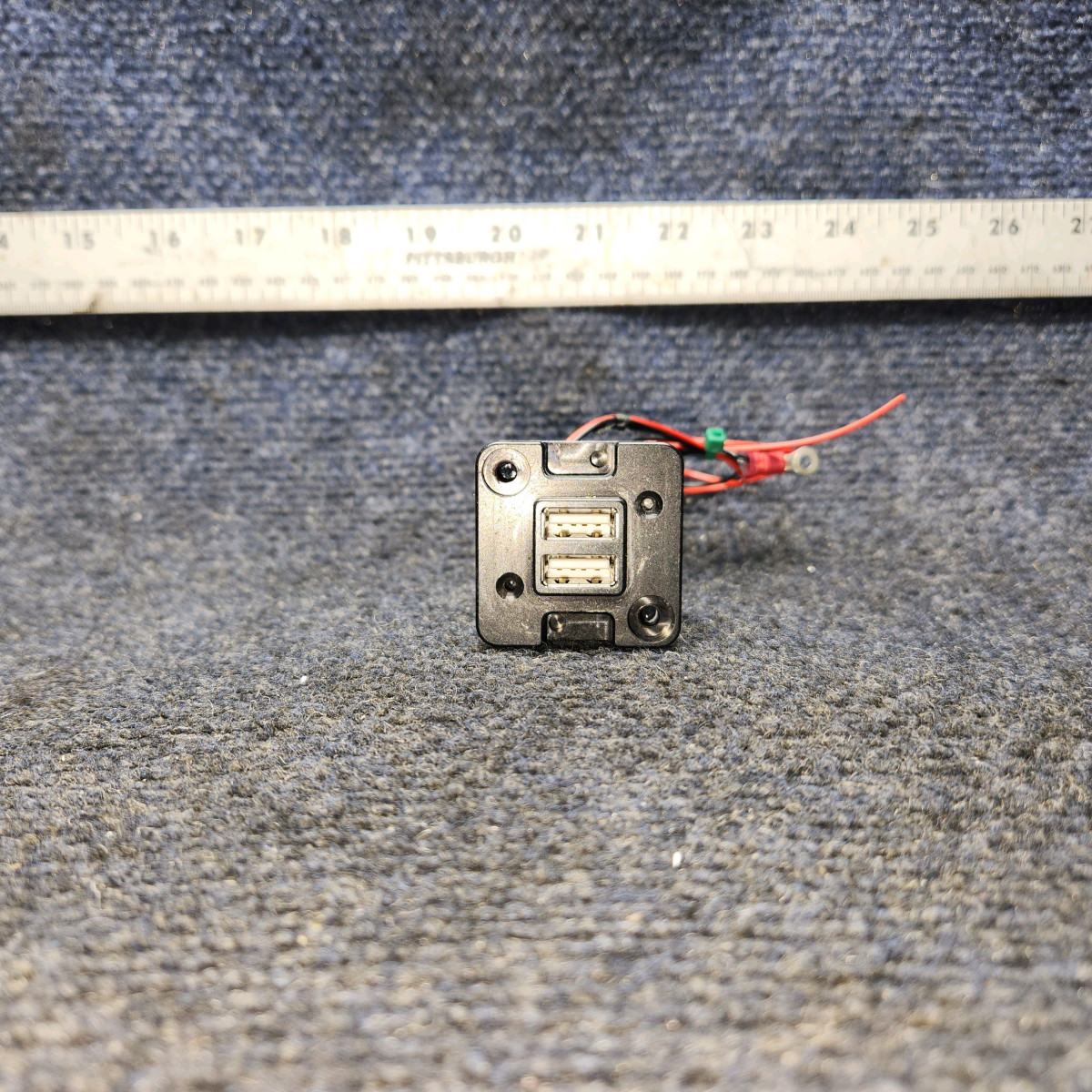 6430102-3 | Mid-Continent TA102 | Dual USB Charging Port w Mod (10-32V, 2.1A)