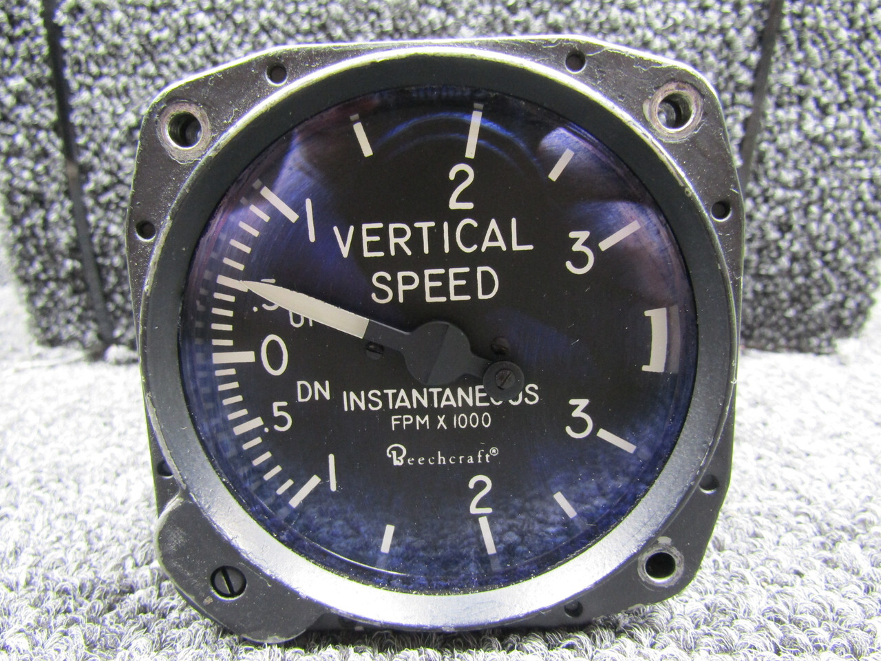 7130B United Instruments Instantaneous Vertical Speed Indicator (Code: C-71)