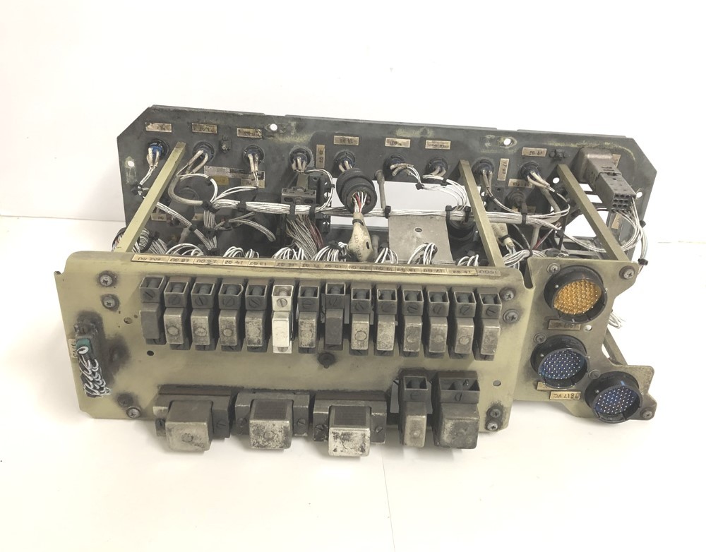 Airbus A300 Aircraft 110VU Fuel Control Panel A9253124600160Y