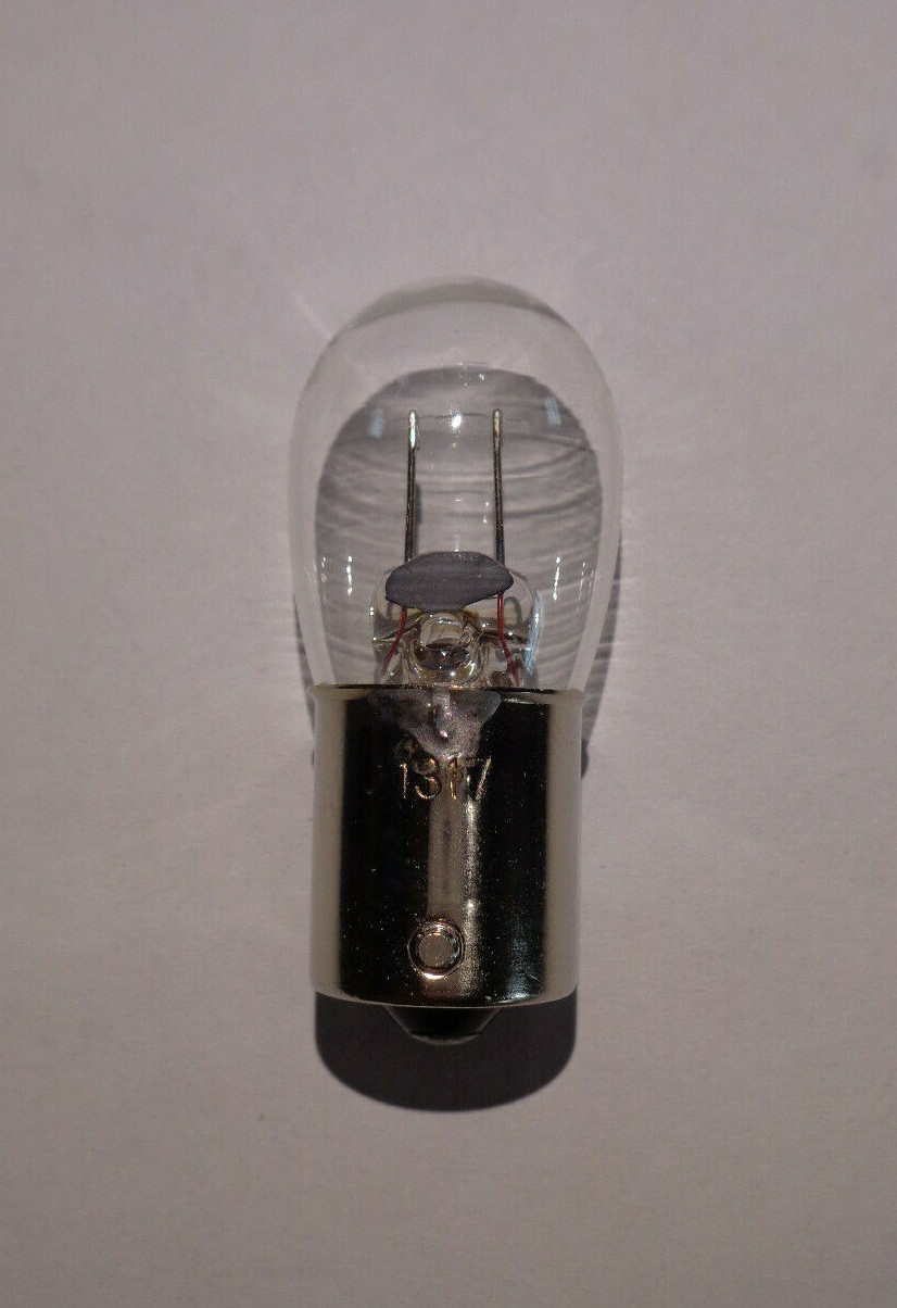 AIRCRAFT LIGHT BULBS CM1317 SA GE1317 BY CHICAGO MINIATURE 10 EACH NEW