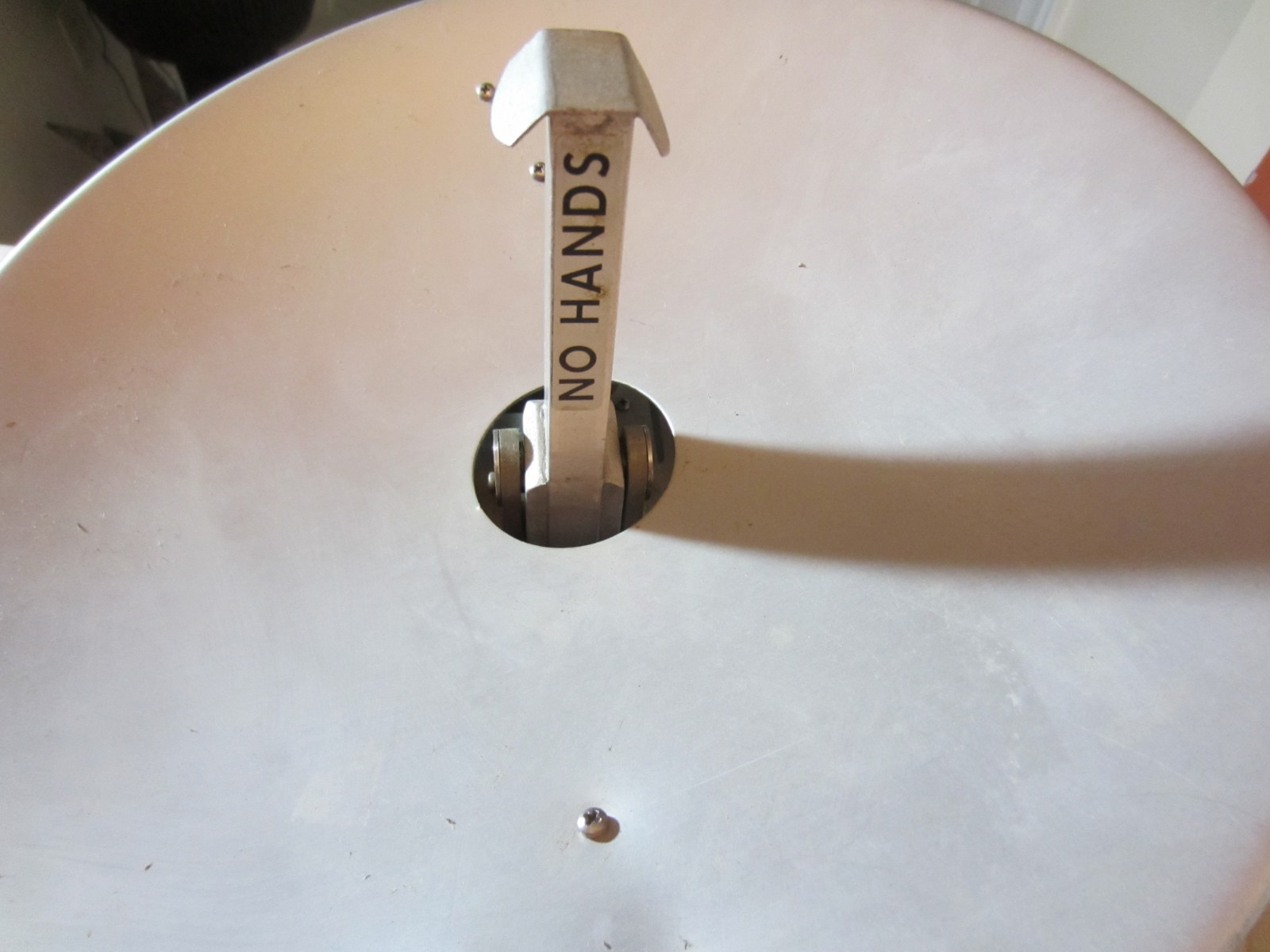RCA RADAR RTA-1002 P/N MI 585264 FOR PARTS BOTTOM COVER MISSING