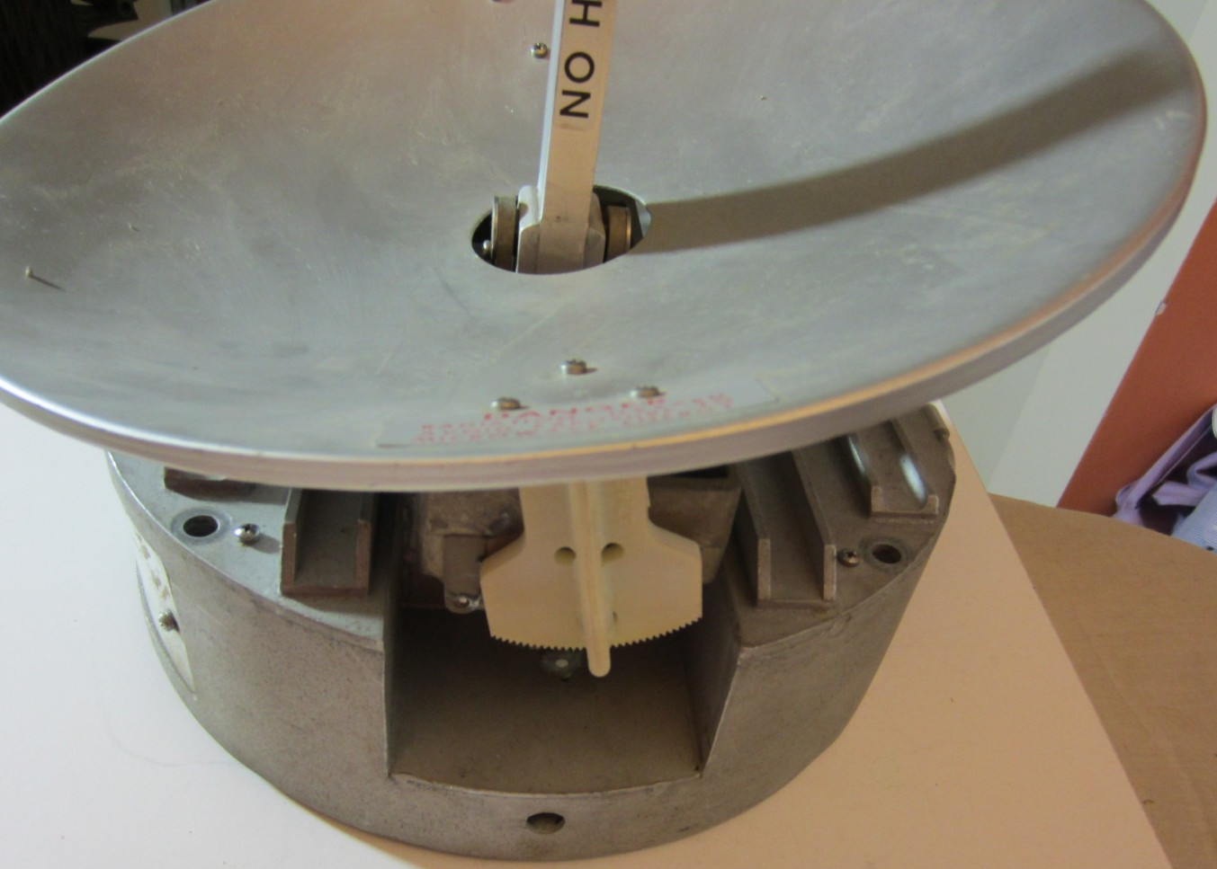 RCA RADAR RTA-1002 P/N MI 585264 FOR PARTS BOTTOM COVER MISSING