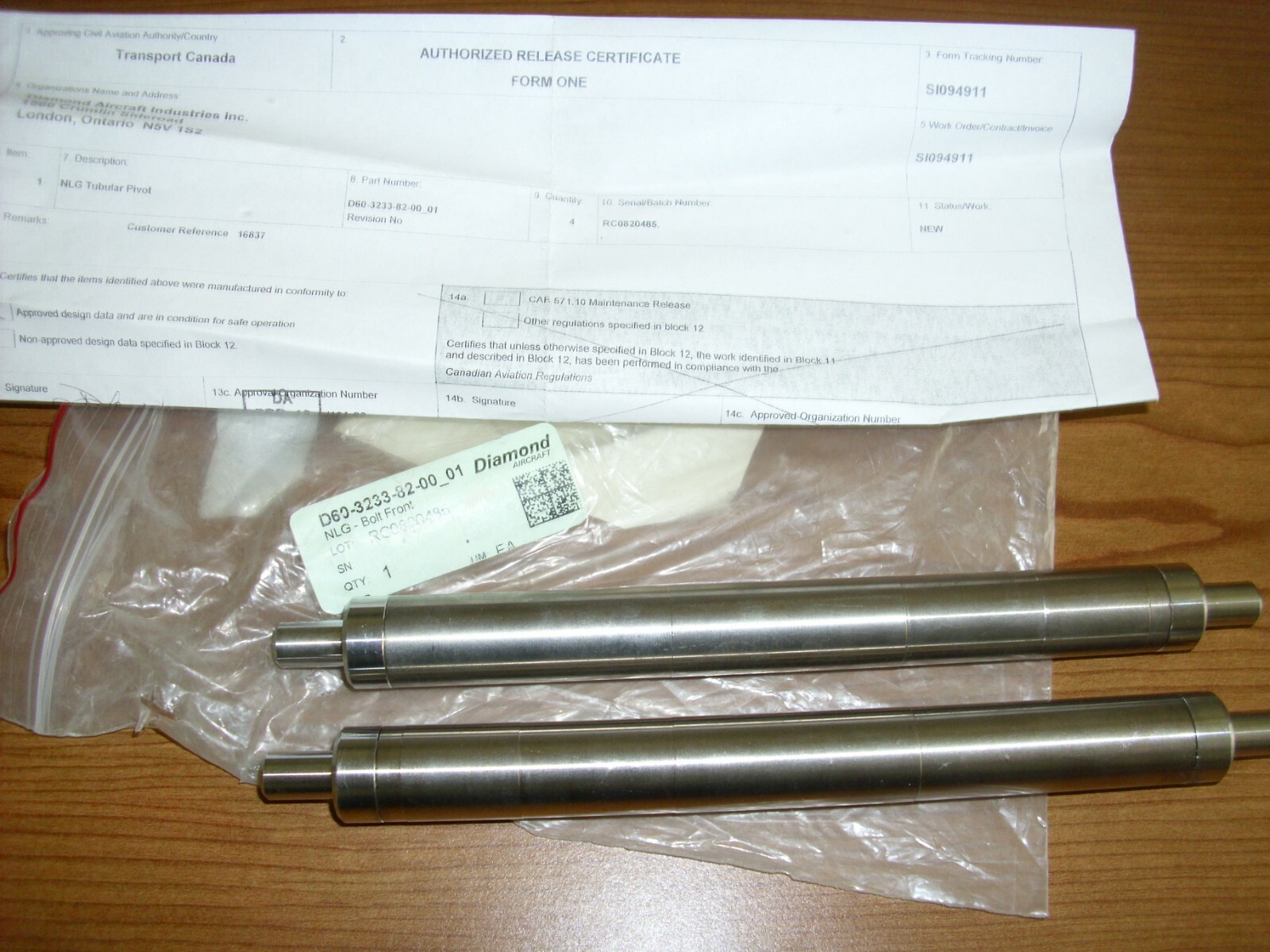 Diamond Aircraft NLG Tubular Pivot D60-3233-82-00_01