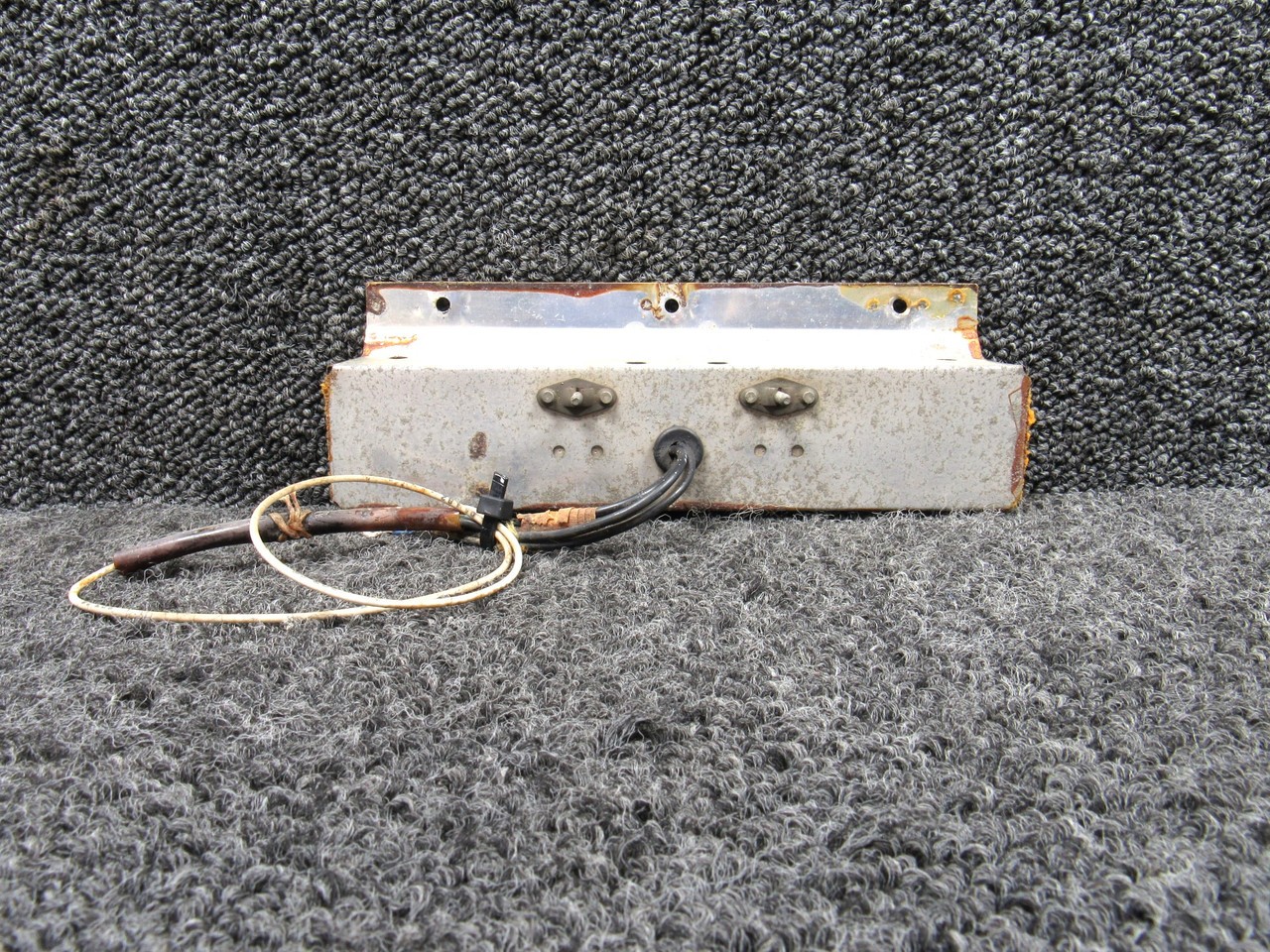 0700623-14 Cessna 182H Panel Light Housing Assembly (Volts: 25)