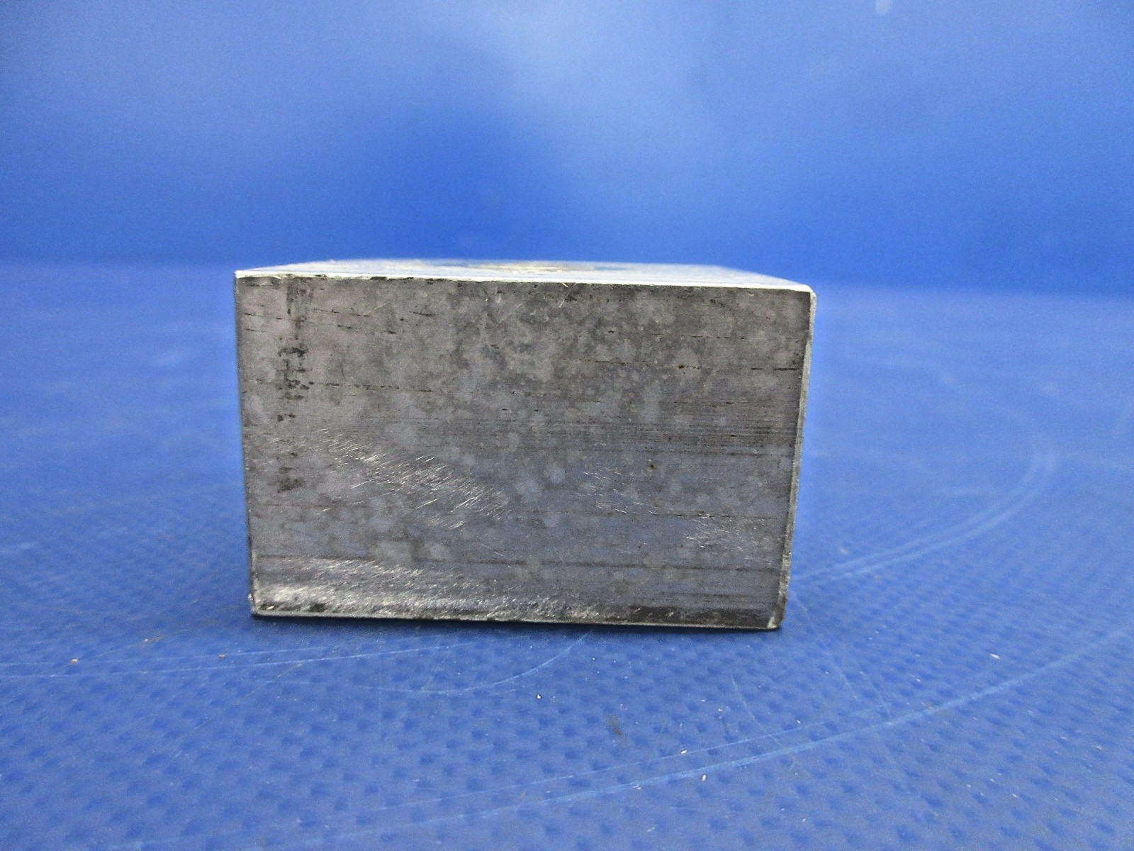 Diamond DA-40 RH Cowl Mount Block P/N D41-7103-12-71 (0726-814)