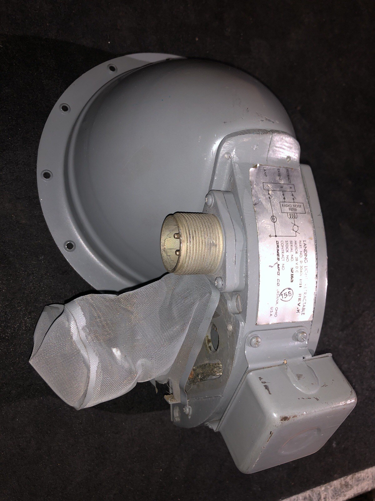GRIMES – PART NUMBER – D3040 RETRACTABLE LANDING LIGHT, NO MOTOR, 24V New