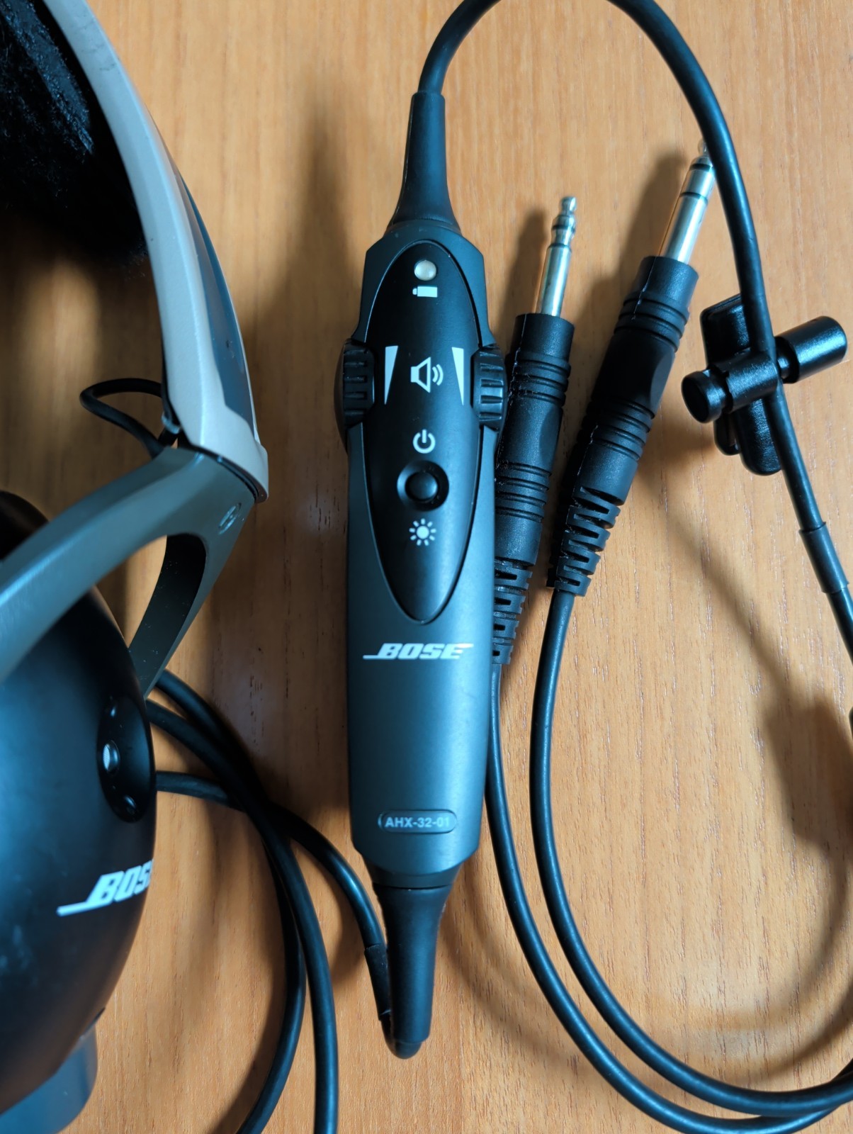 Bose Aviation Headset X AHX-32-01 ANR Pilot Headset Dual Plug w/Case Tested 7/26