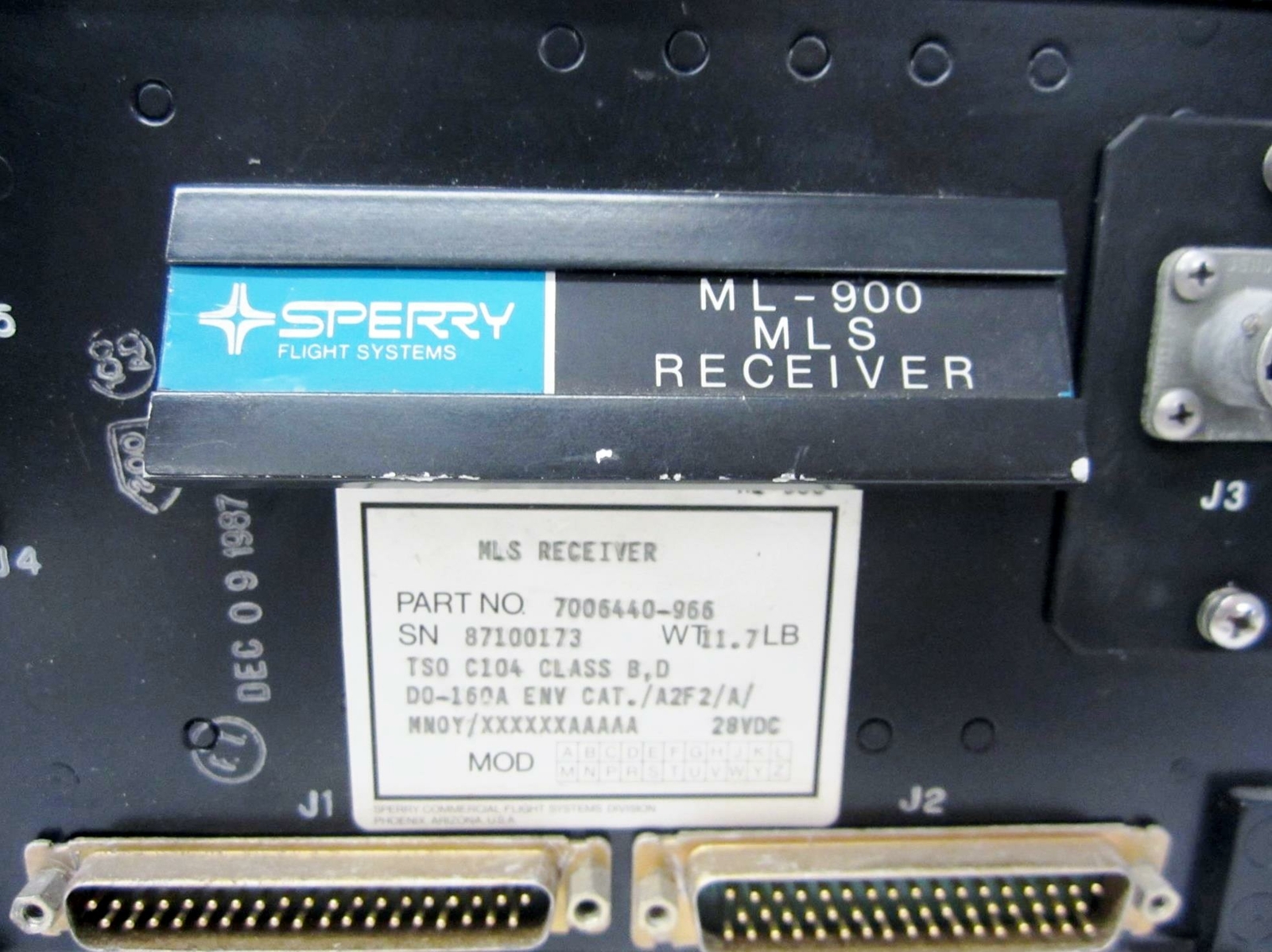 SPERRY FLIGHT SYSTEMS / HONEYWELL 7006440-966 ML-900 MLS RECEIVER