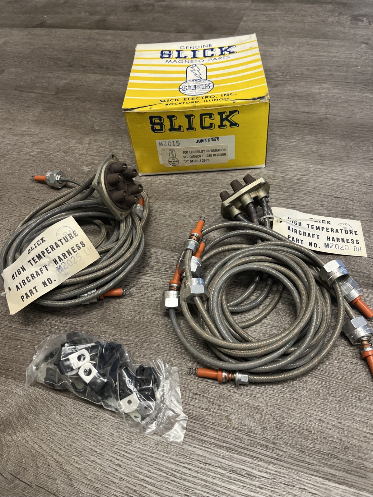 Unison Slick Ignition Harness PN M2015 Pair RH LH New Old Stock