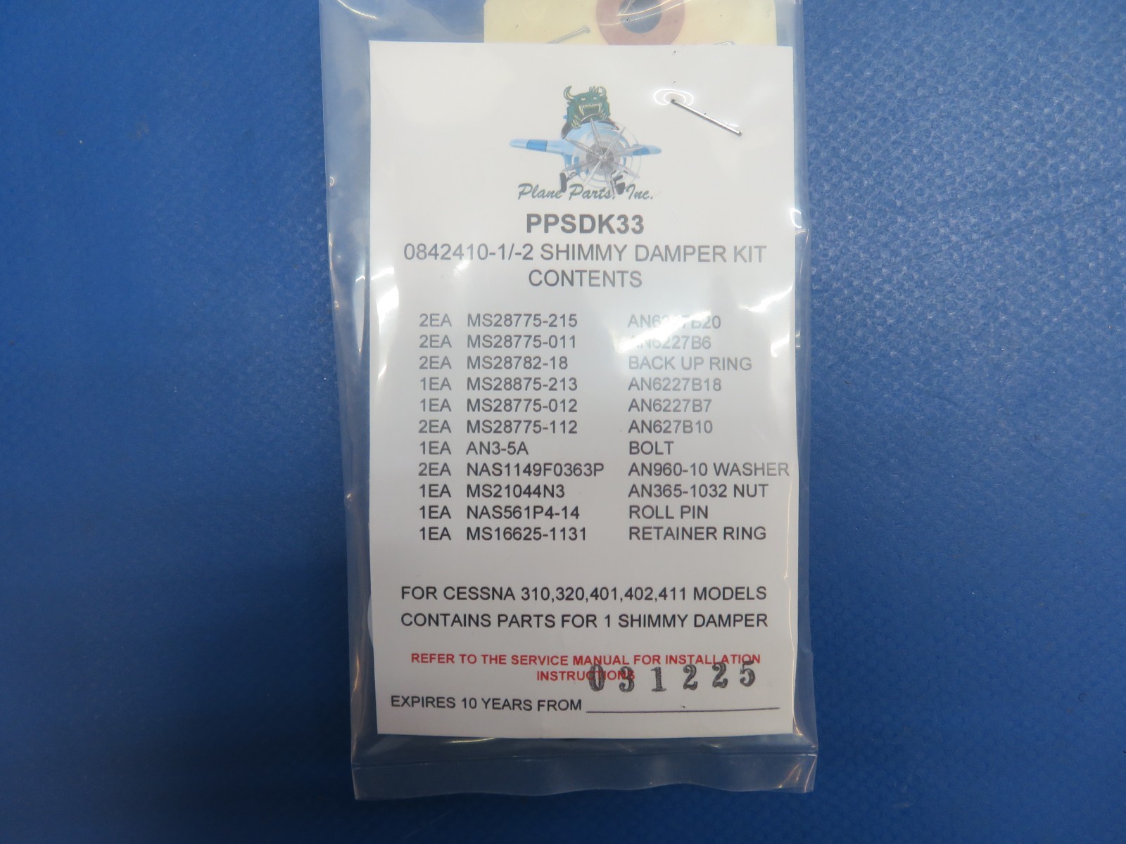 Cessna 310 Shimmy Dampener Housing w/ Repair Kit 0842410-1 PAINTED (0825-1720)