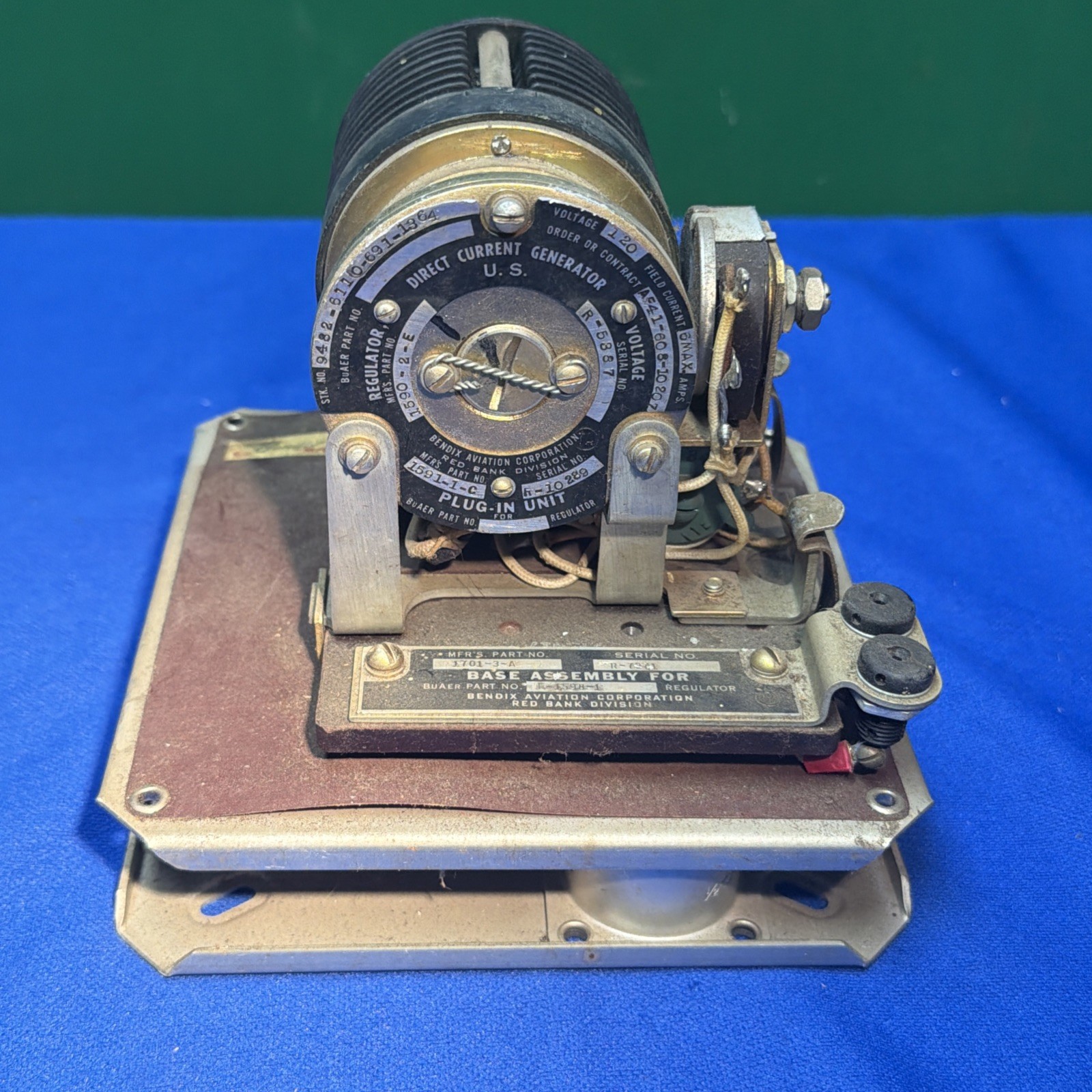 1598-1 Bendix Aviation Corp WW2 Regulator; Voltage, D.C. Generator 117 Volts