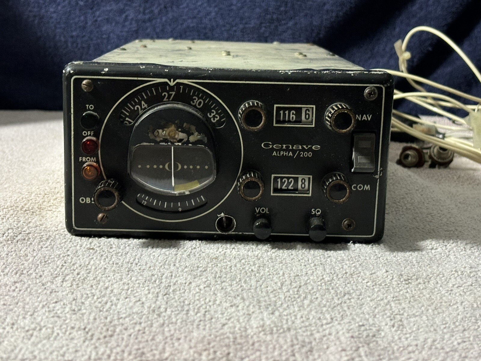 GENAVE ALPHA/200 NAV-COM AIRCRAFT RADIO – Untested Sold As Is For Parts
