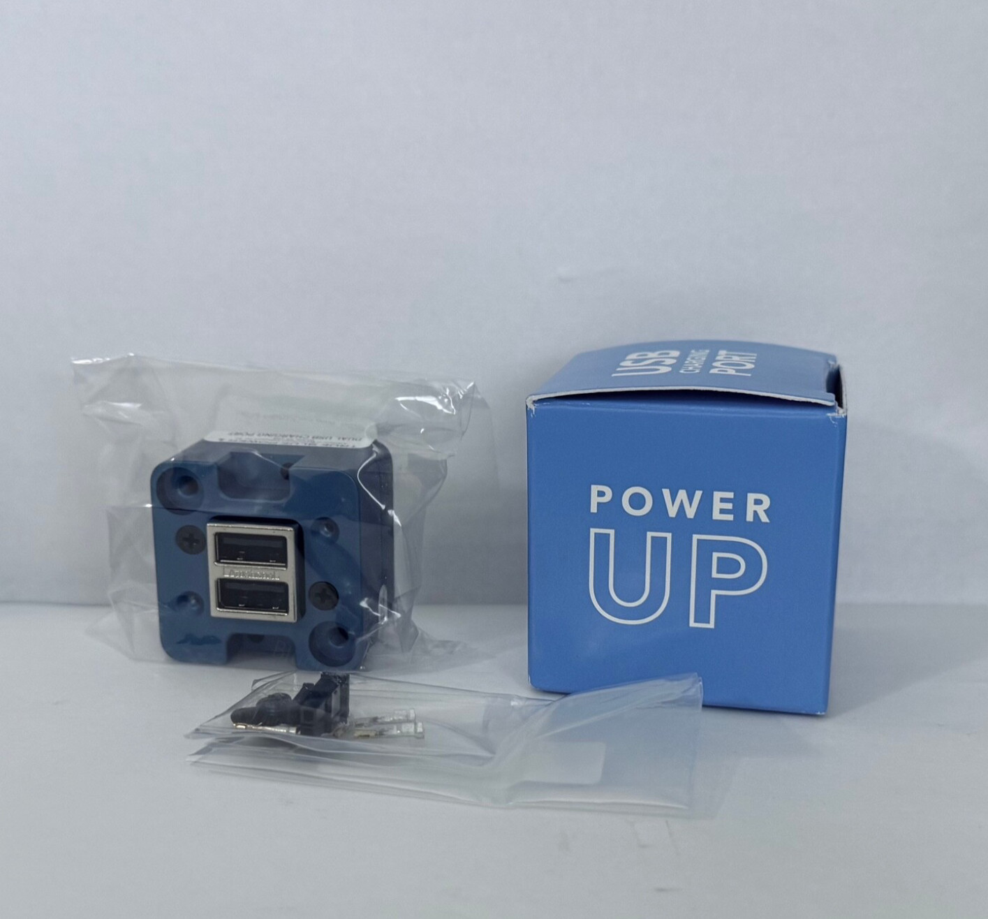 Mid-Continent Dual USB Charging Port 6430102-3 Brand New Warranty