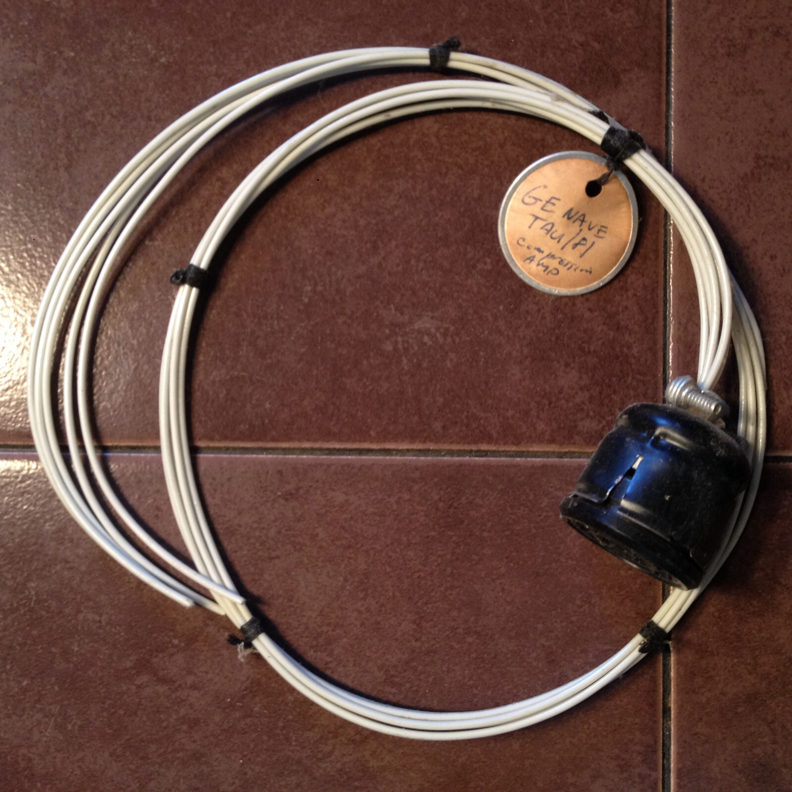 Genave TAU/81 Connector with Wires