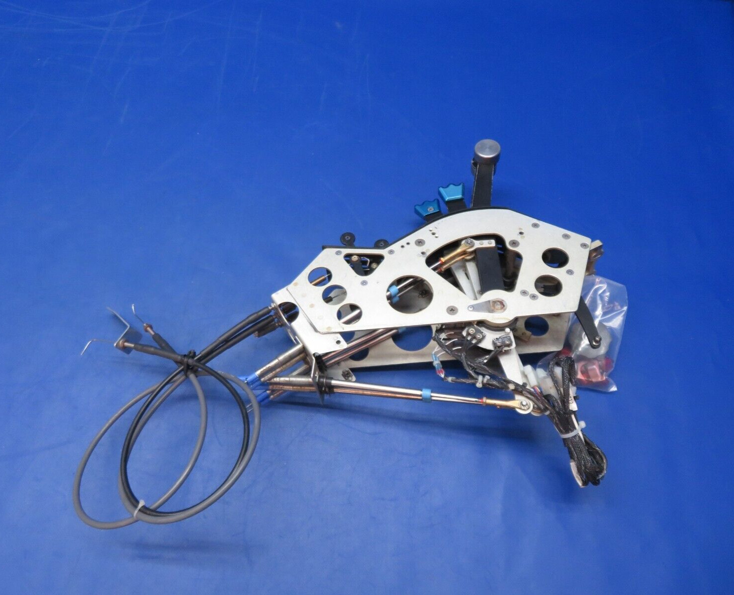 Diamond DA-42 Engine Control Console Assy P/N C61-7613-154-001 (0623-499)