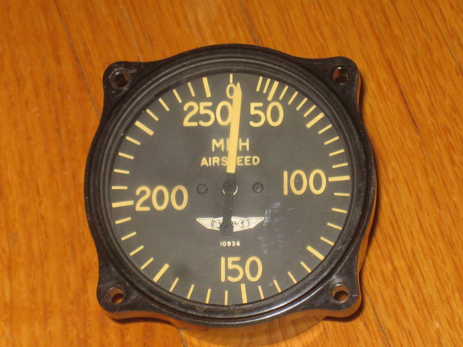 NOS Rare Vintage Aircraft Airplane Airspeed Indicator Gauge 50-250 MPH, US Gauge