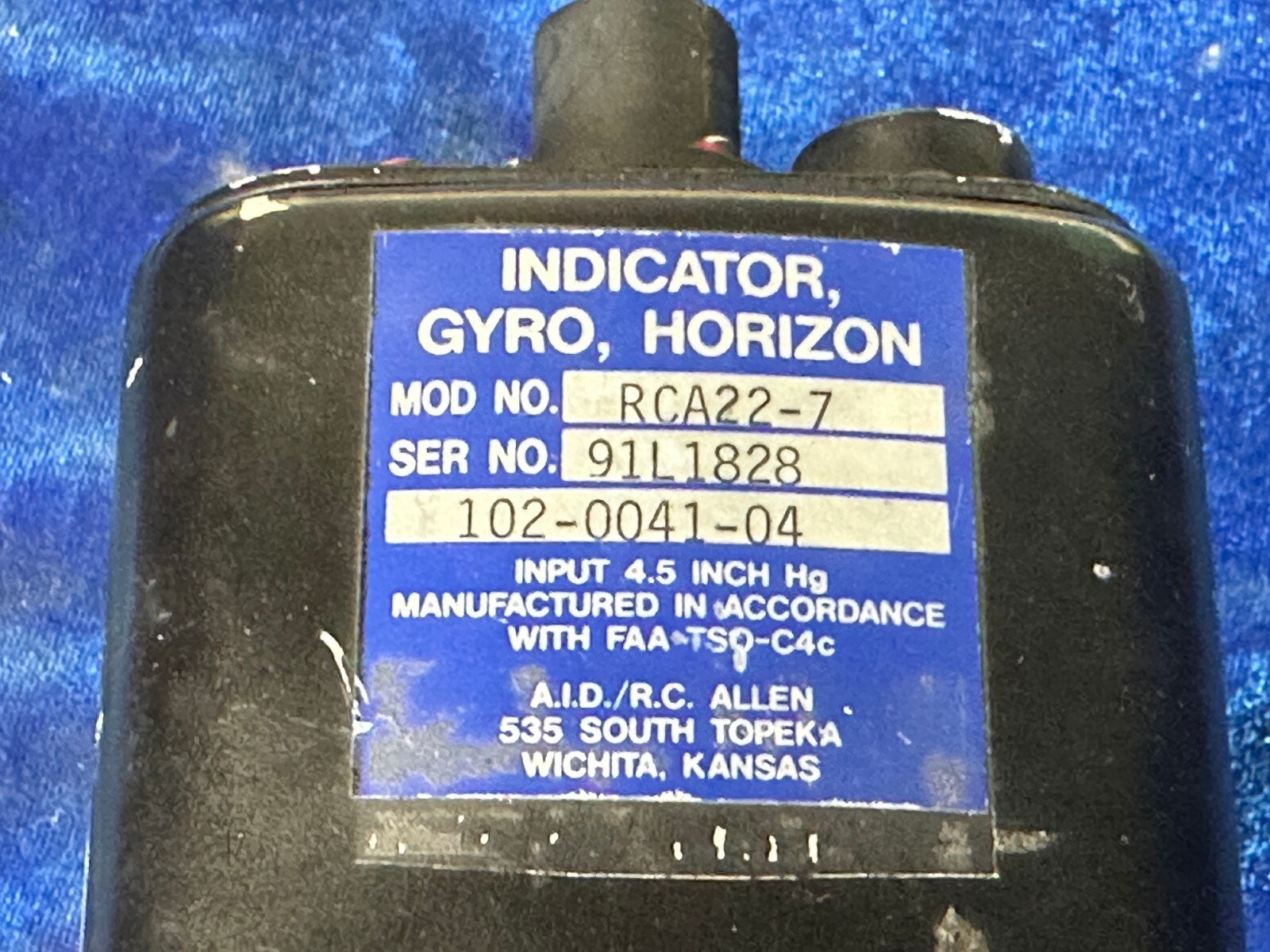 RC ALLEN ARTIFICIAL HORIZON MODEL# RCA22-7 *CORE* P/N: 102-0041-04 SN- 91L1828
