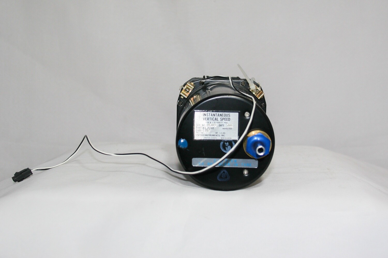 United Instantaneous Vertical Speed Indicator IVSI 7130 SN: 8309 Guaranteed