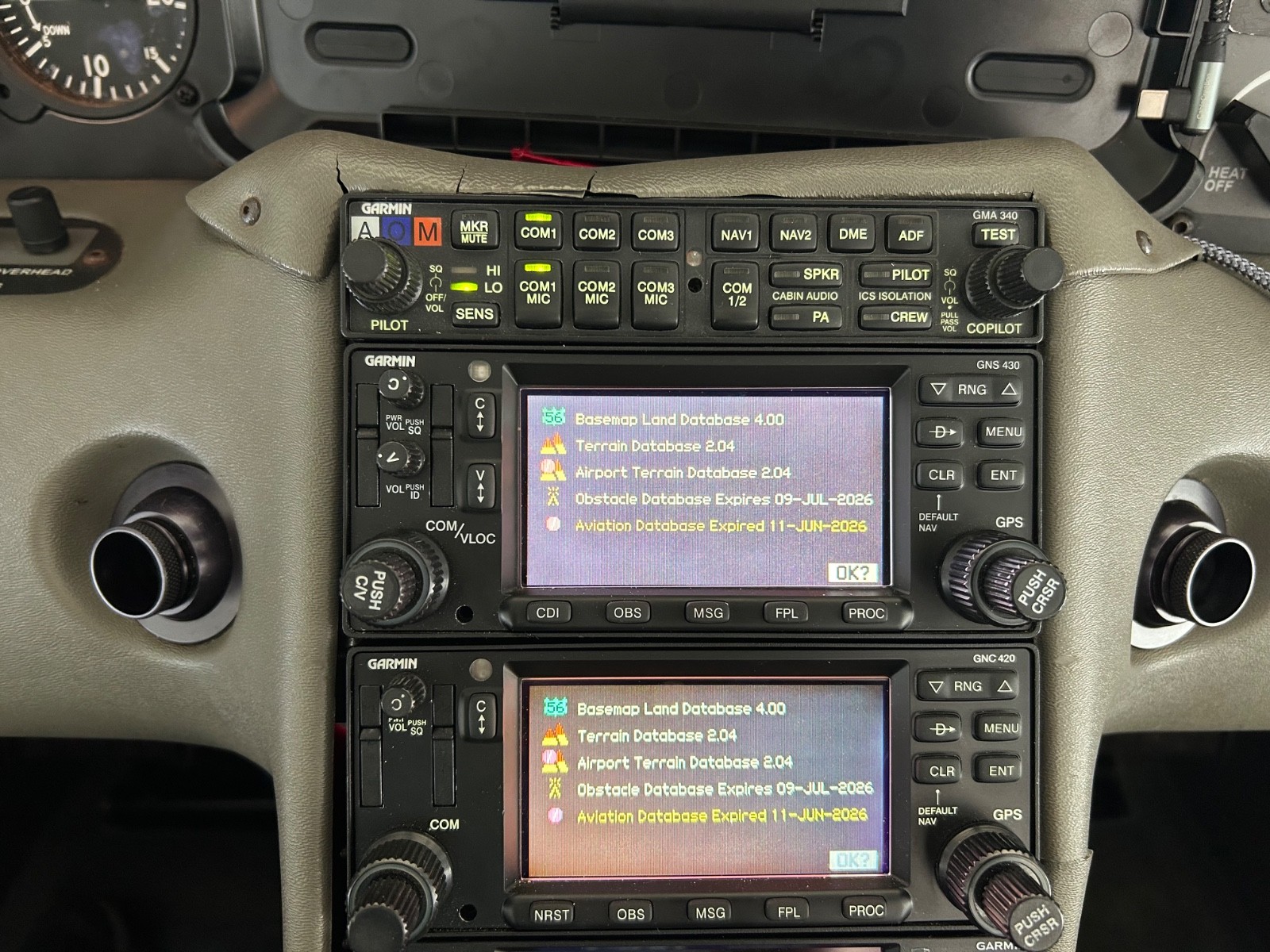 Garmin 420W GPS/NAV/COM