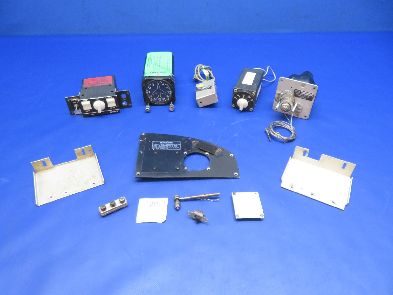Cessna Century IIB Autopilot System w/ Manual 1C363-1-397R FOR PARTS (1025-103)