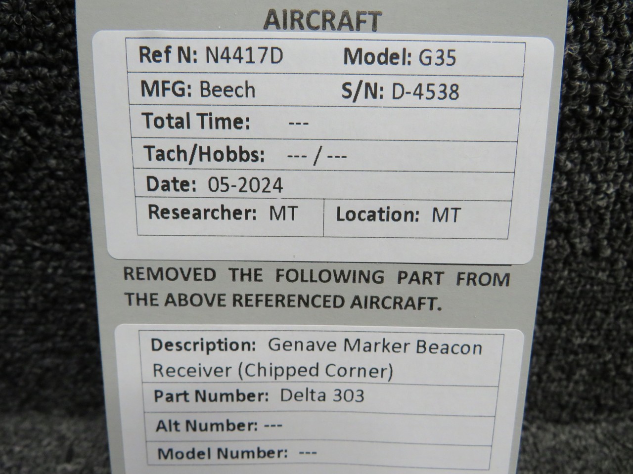 Delta 303 Genave Marker Beacon Receiver (Chipped Corner)