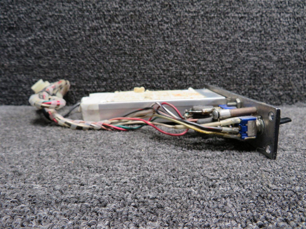 Delta 303 Genave Marker Beacon Receiver with Com Switches