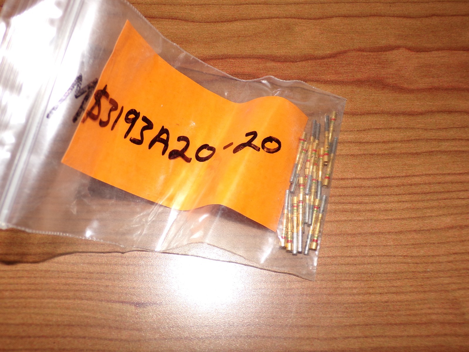 (17) Bendix MS3193A20-20A Circular Connector Crimp Contact Pins