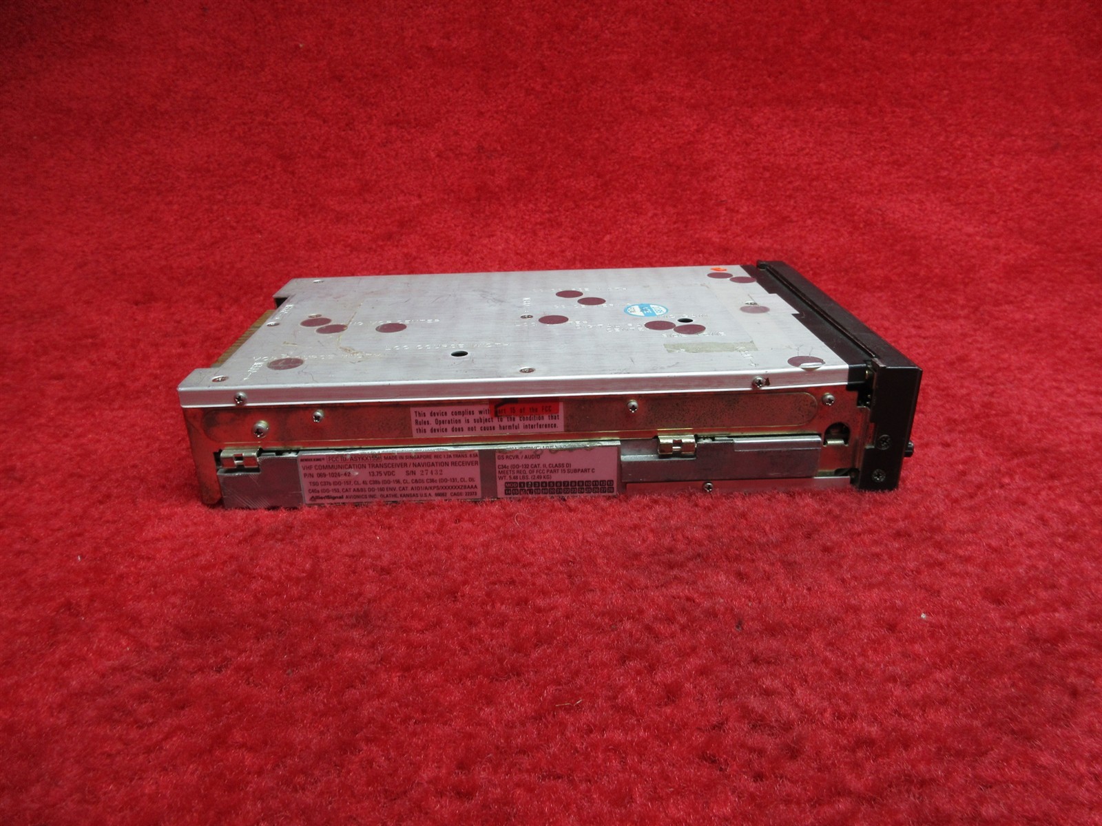 Bendix/King KX155 VHF COMM Transceiver/NAV Receiver W/GS & 13.75V PN 069-1024-42