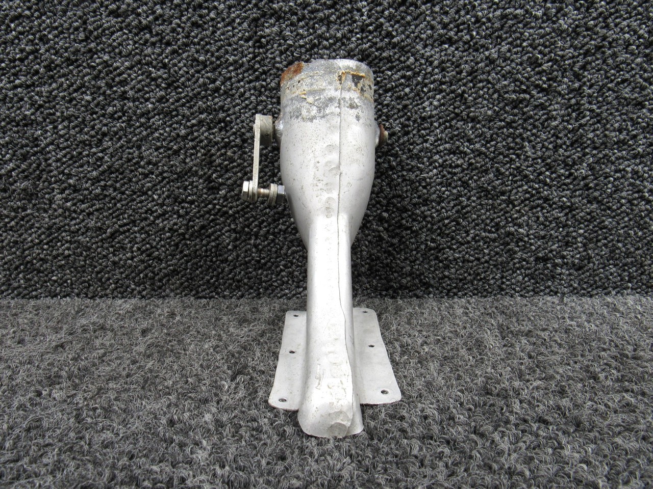 0713952-1 Cessna 182H Defroster Nozzle Assembly