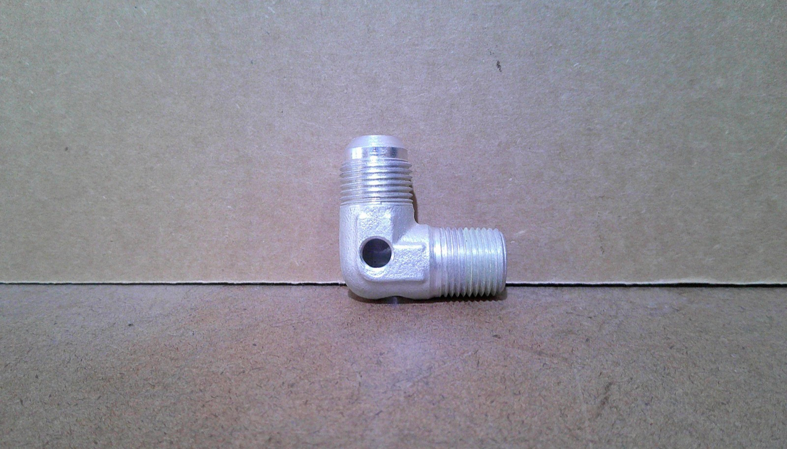 DEHAVILLAND DHC-2 BEAVER ELBOW FITTING C2P635 NEW