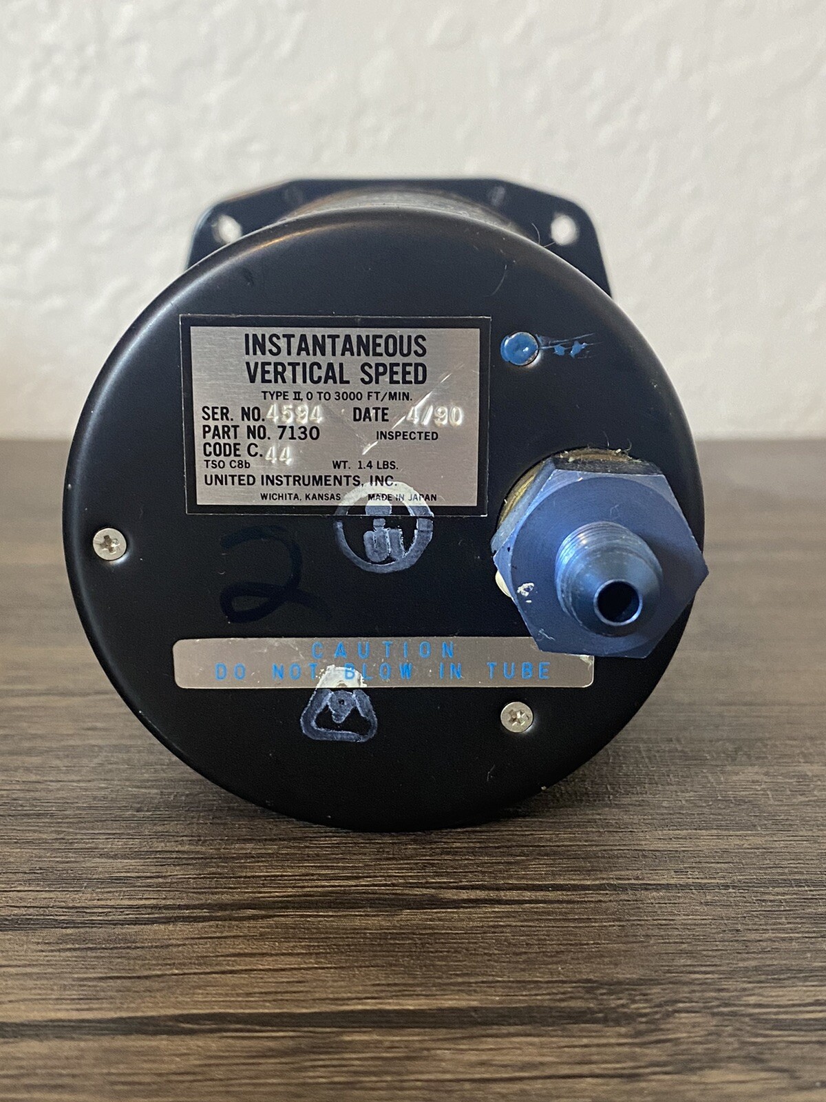 UNITED INSTRUMENTS 7130 INSTANTANEOUS VERTICAL SPEED INDICATOR