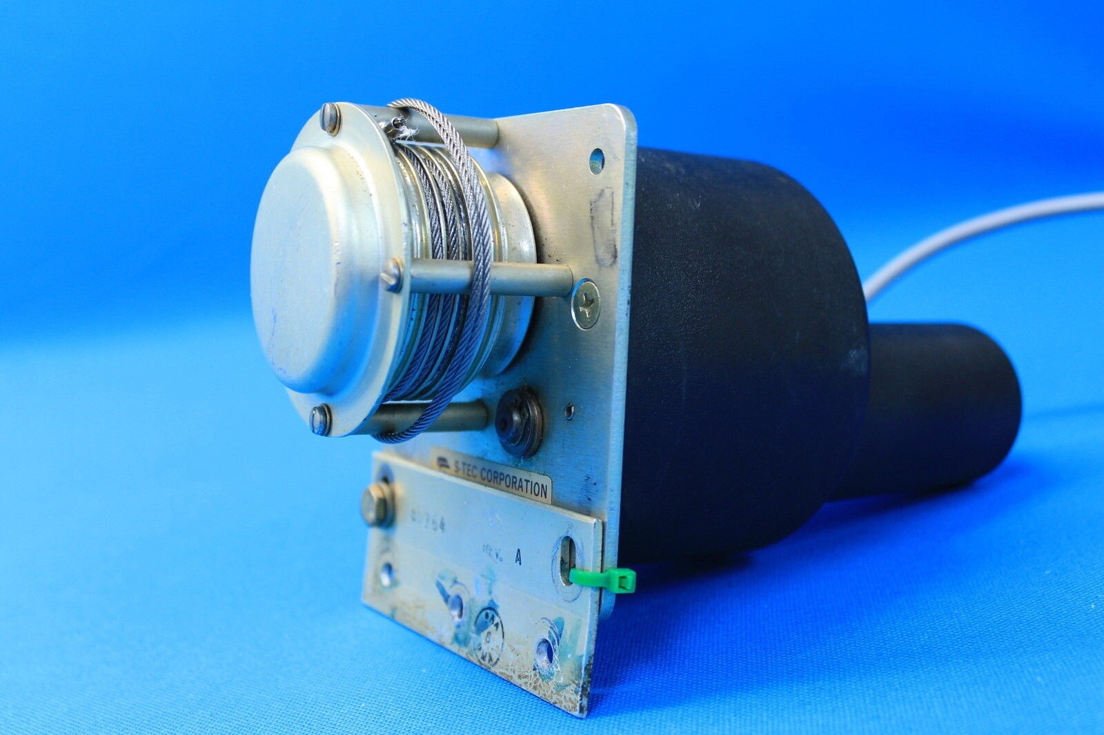 Used S-Tec Corporation AutoPilot Roll Servo Assembly P/N 0106-5-Y12 (17909)