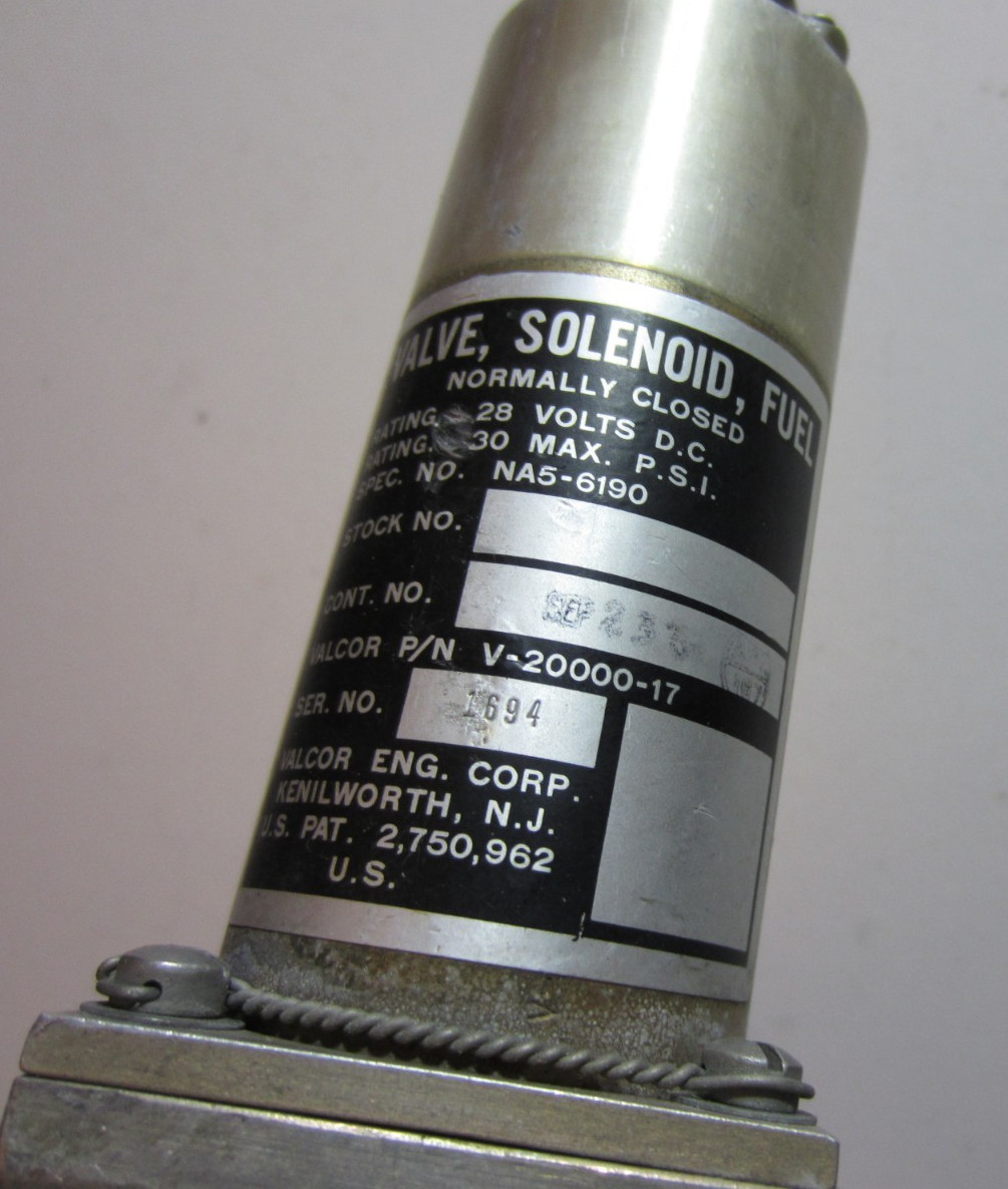 FUEL SOLENOID VALVE (JETTISON VALVE) P/N V-20000-17 NA5-6190 VALCOR ENGINE CORP