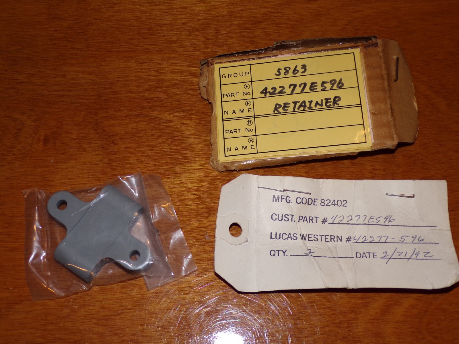 Lucas Western Retainer Hook 42277E596