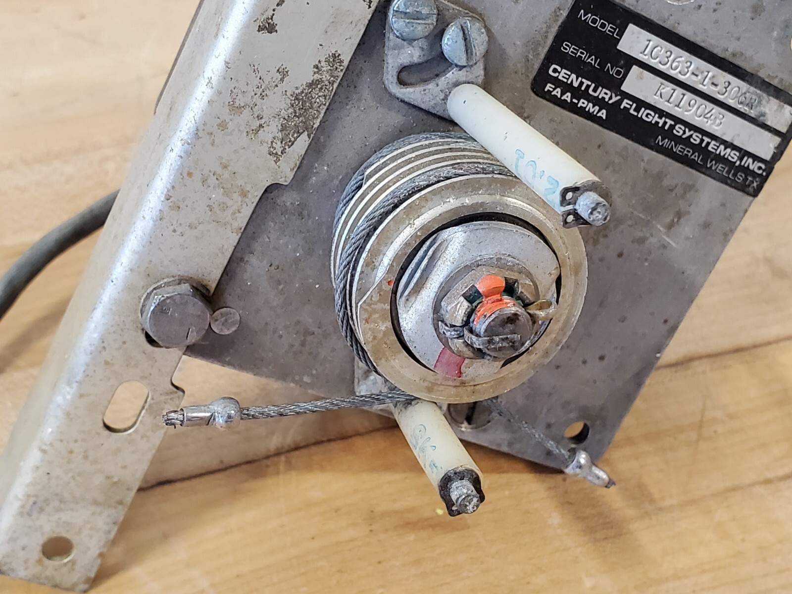 Servo Century Edo-Aire Mitchell P/N 1C363-1-306R