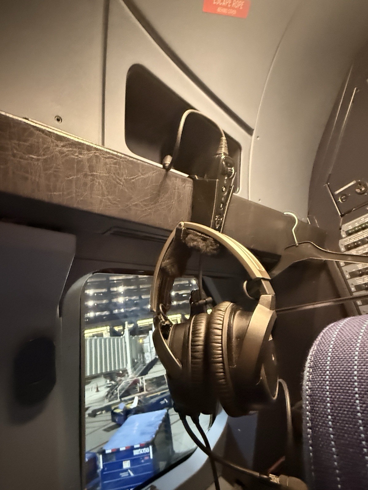 Bose A20 Headset Holder Airbus Cockpit Mount Pilot Gear Vent & Pillar Options